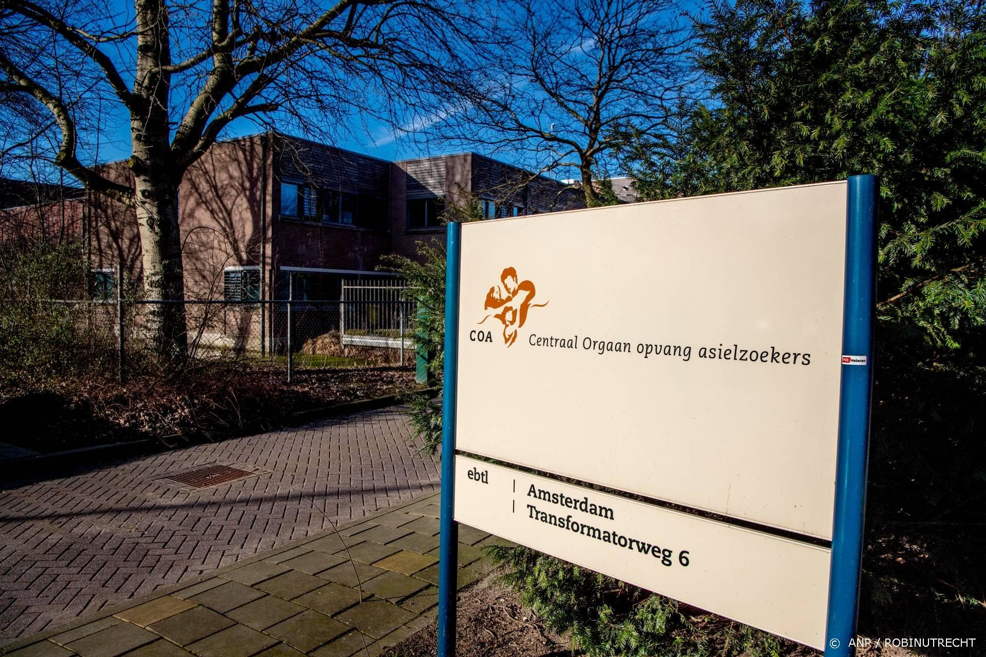 Stuk minder asielzoekers naar Nederland in 2020