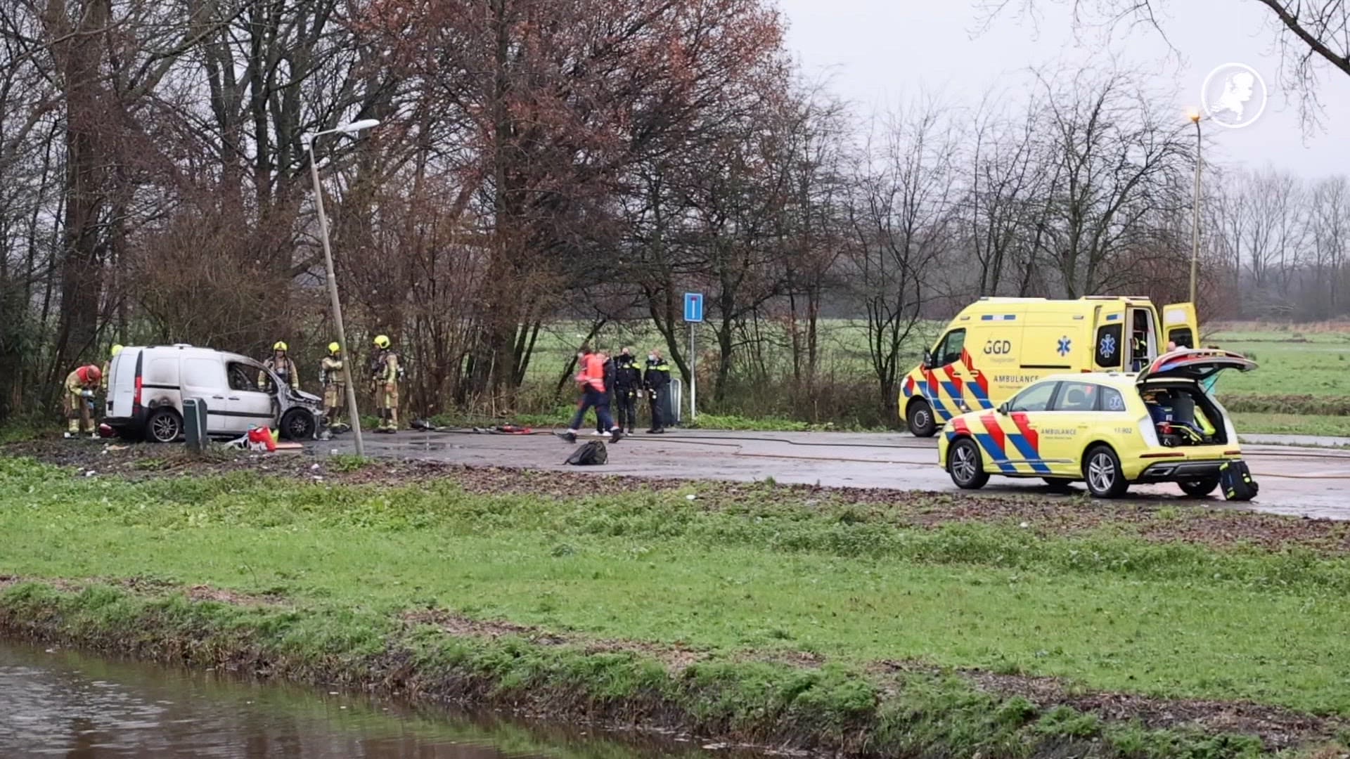 Dode aangetroffen in uitgebrande bestelbus Delfgauw