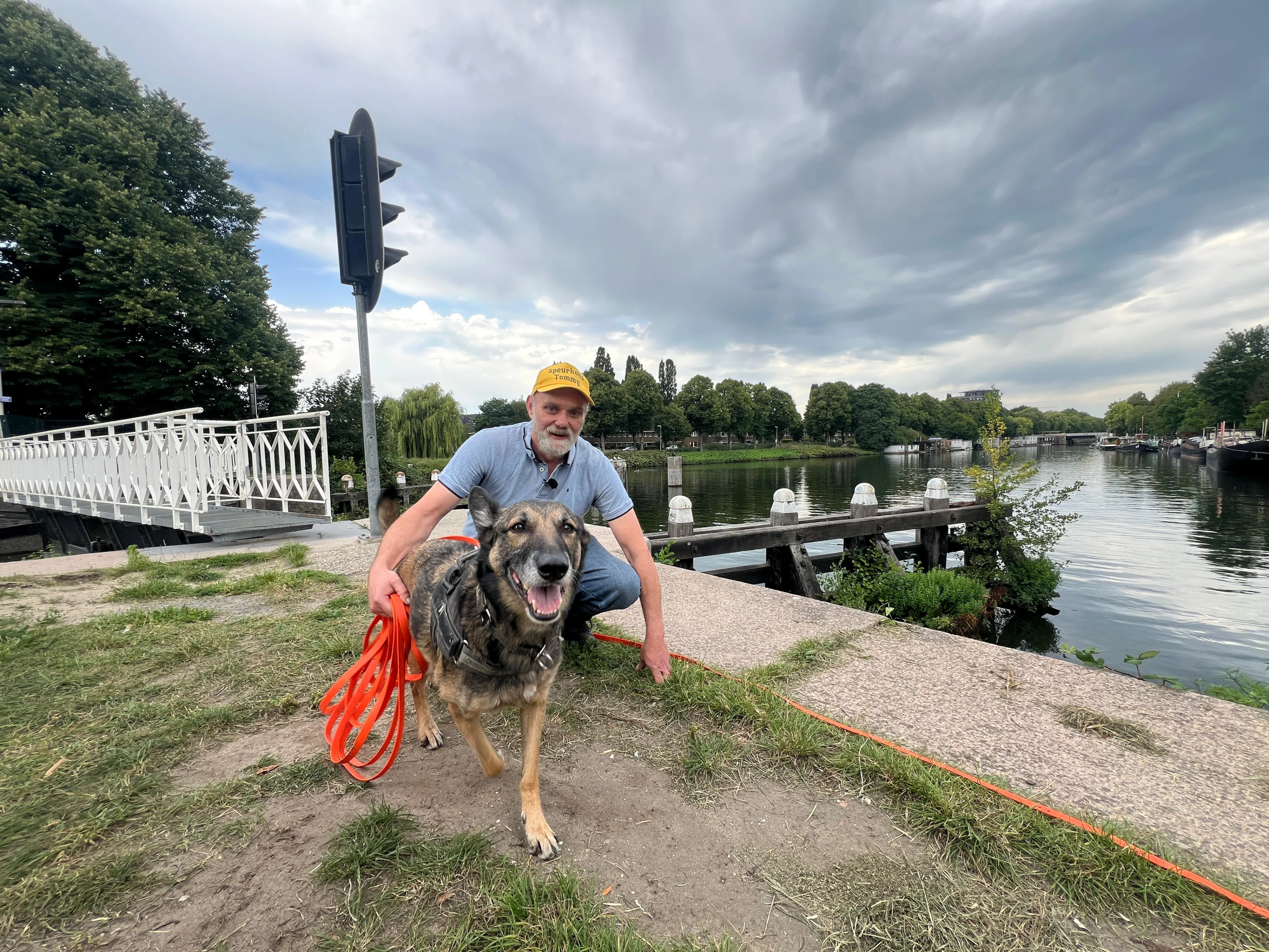 Heldenduo Tommy en Marcel herenigen vermiste katten met baasjes: 'Hij doet alles voor frikandel'