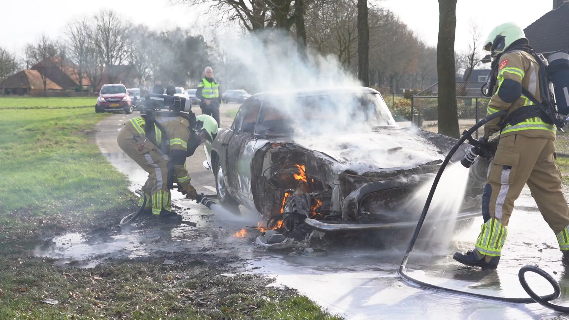 Klassieke Maserati ter waarde van 250.000 euro in vlammen op in Bavel