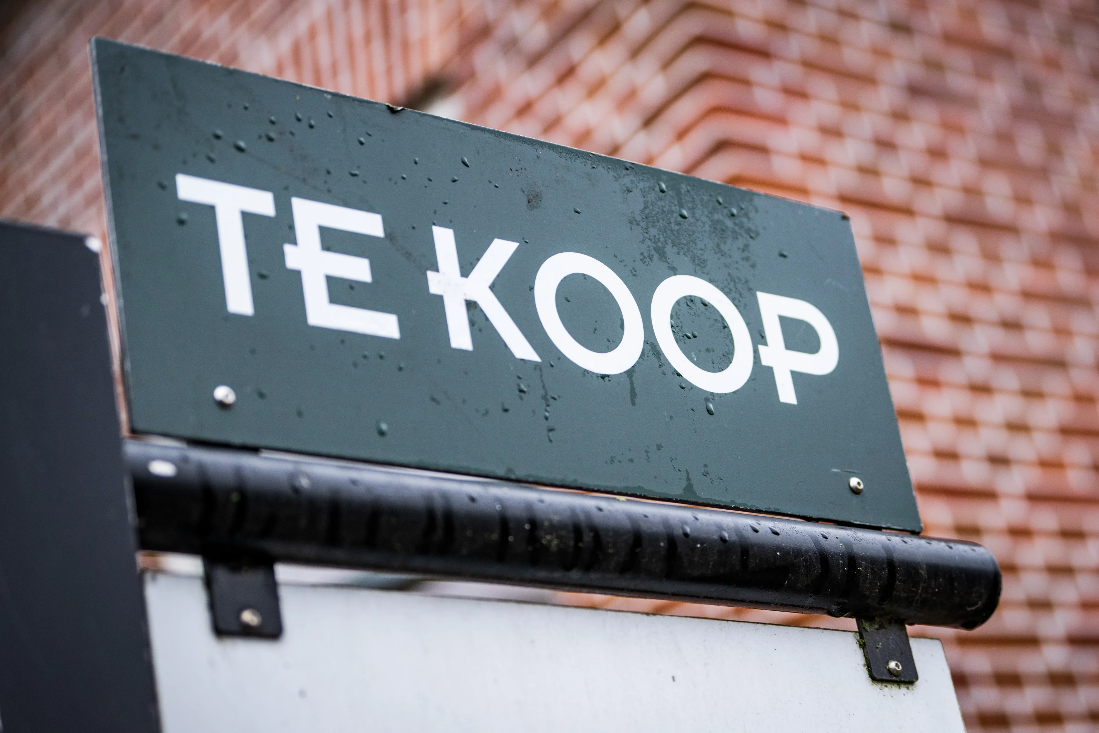 'Mystery makelaar' zet Kamperland op stelten