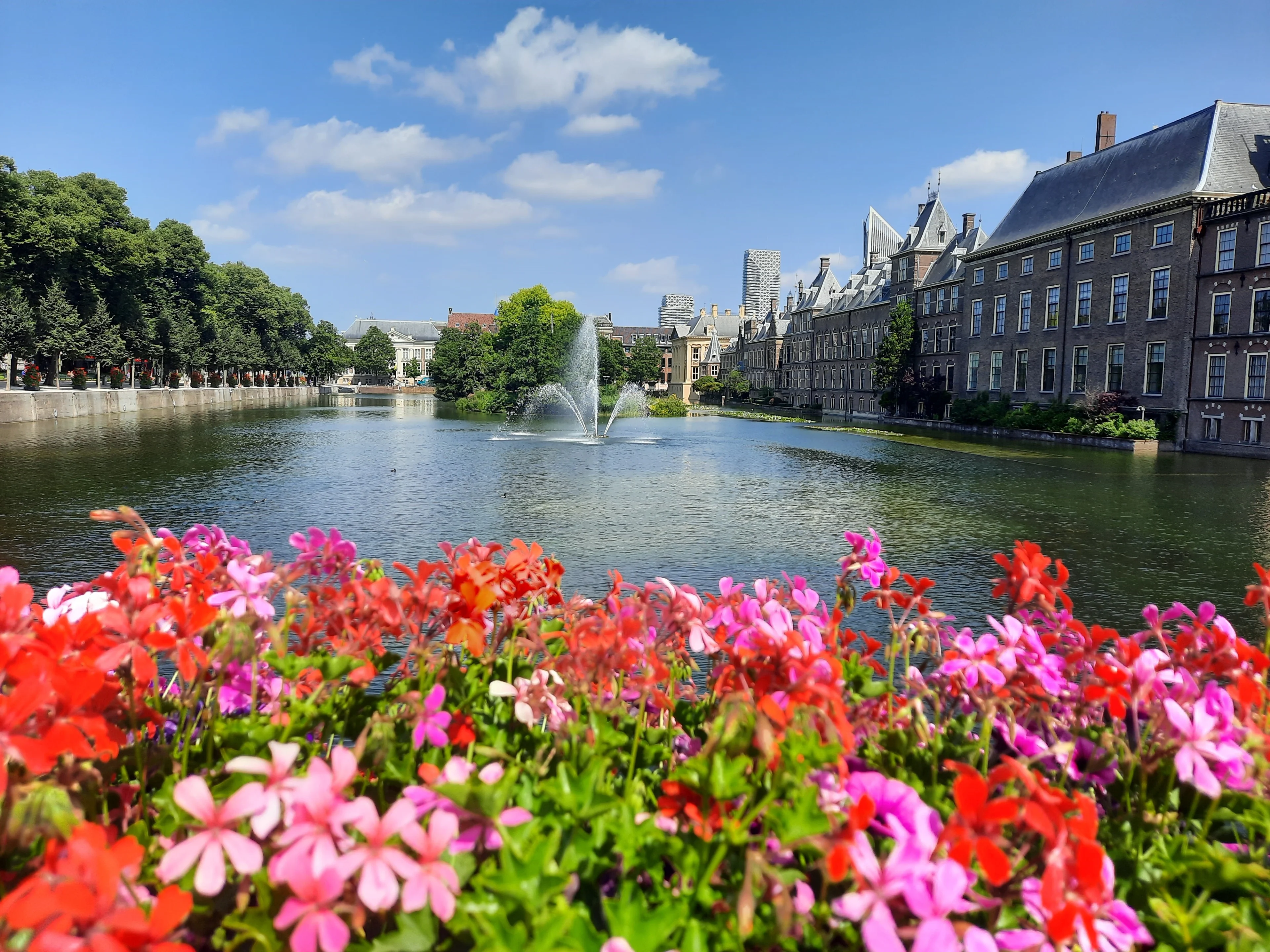 Het warme zomerweer houdt nog wel even aan