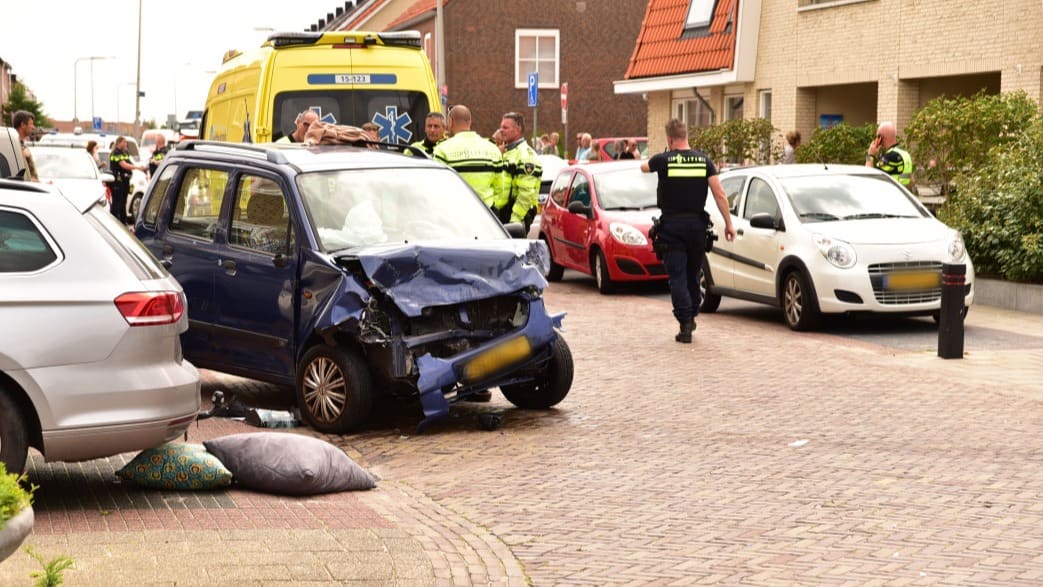 Twee inzittenden omgekomen bij eenzijdig auto-ongeluk in Ter Heijde