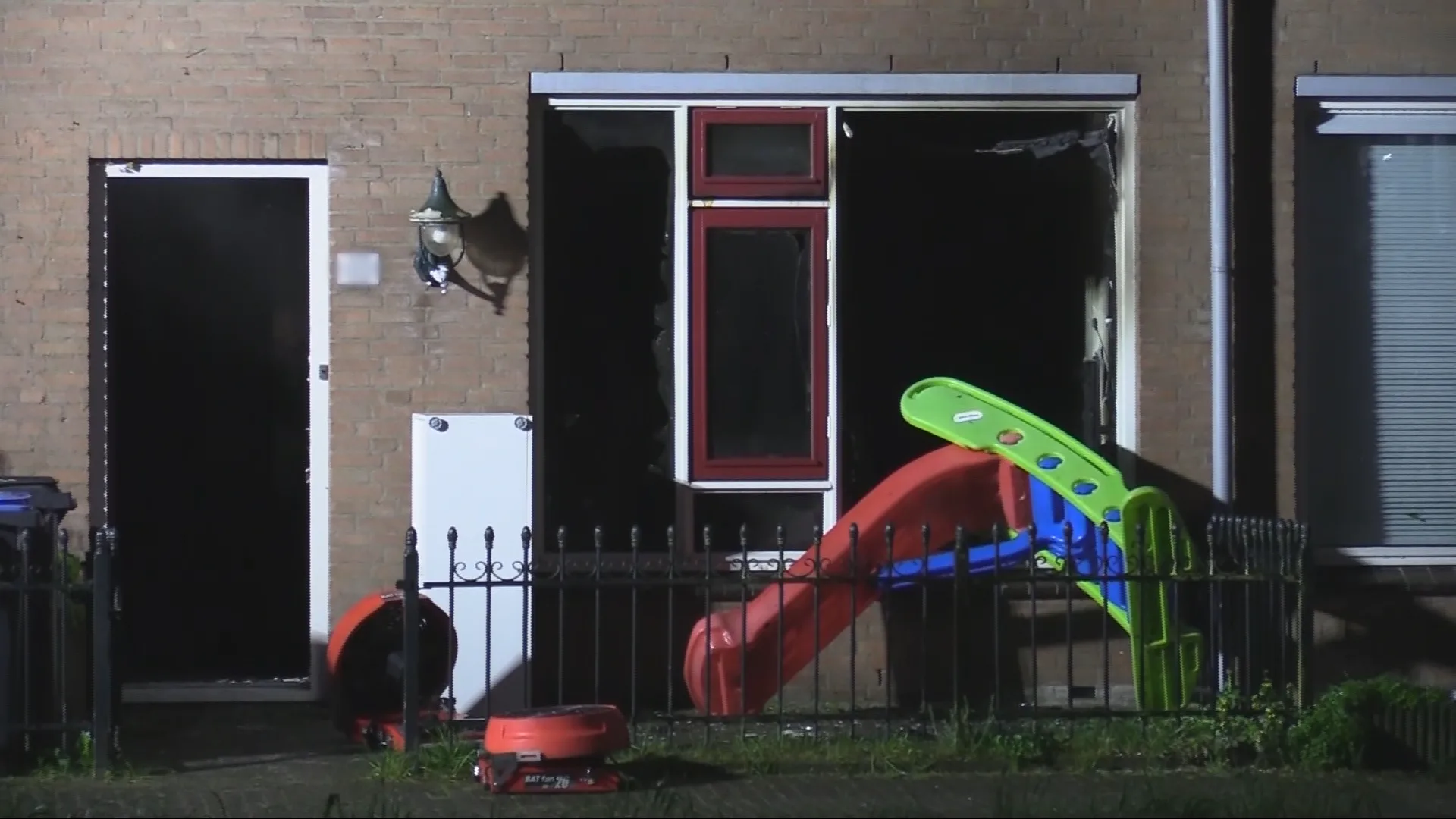 Man raakt gewond bij brand en wordt direct aangehouden