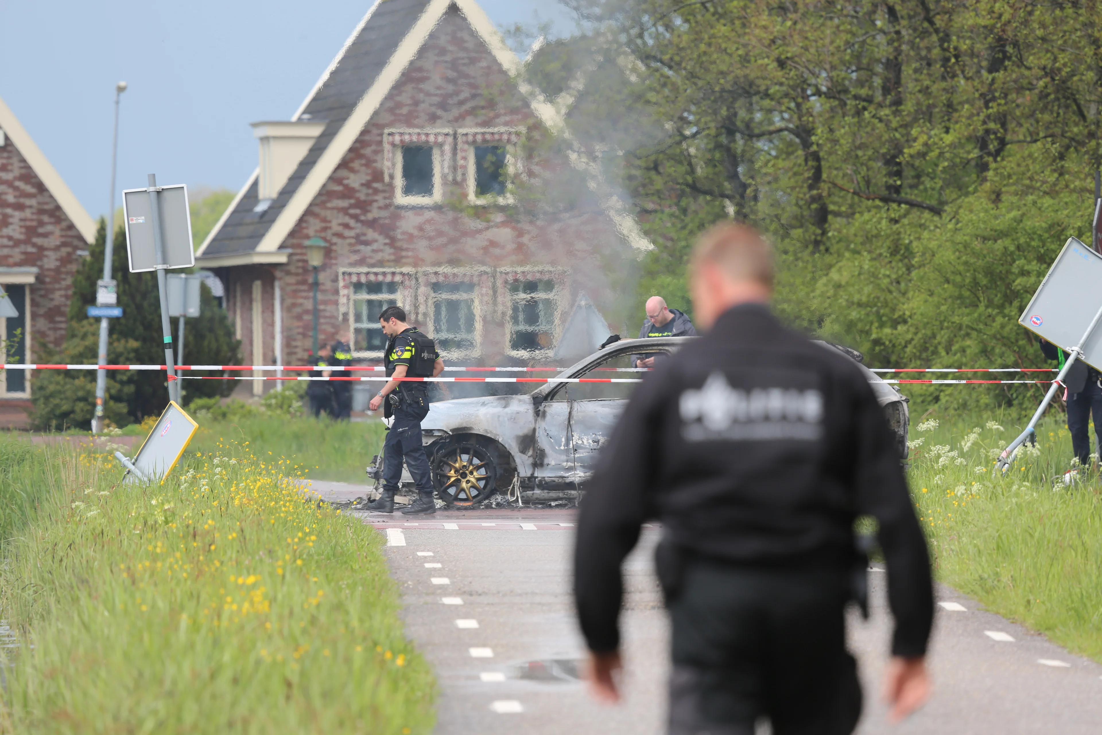 Bewoners Broek in Waterland in besloten bijeenkomst bij elkaar