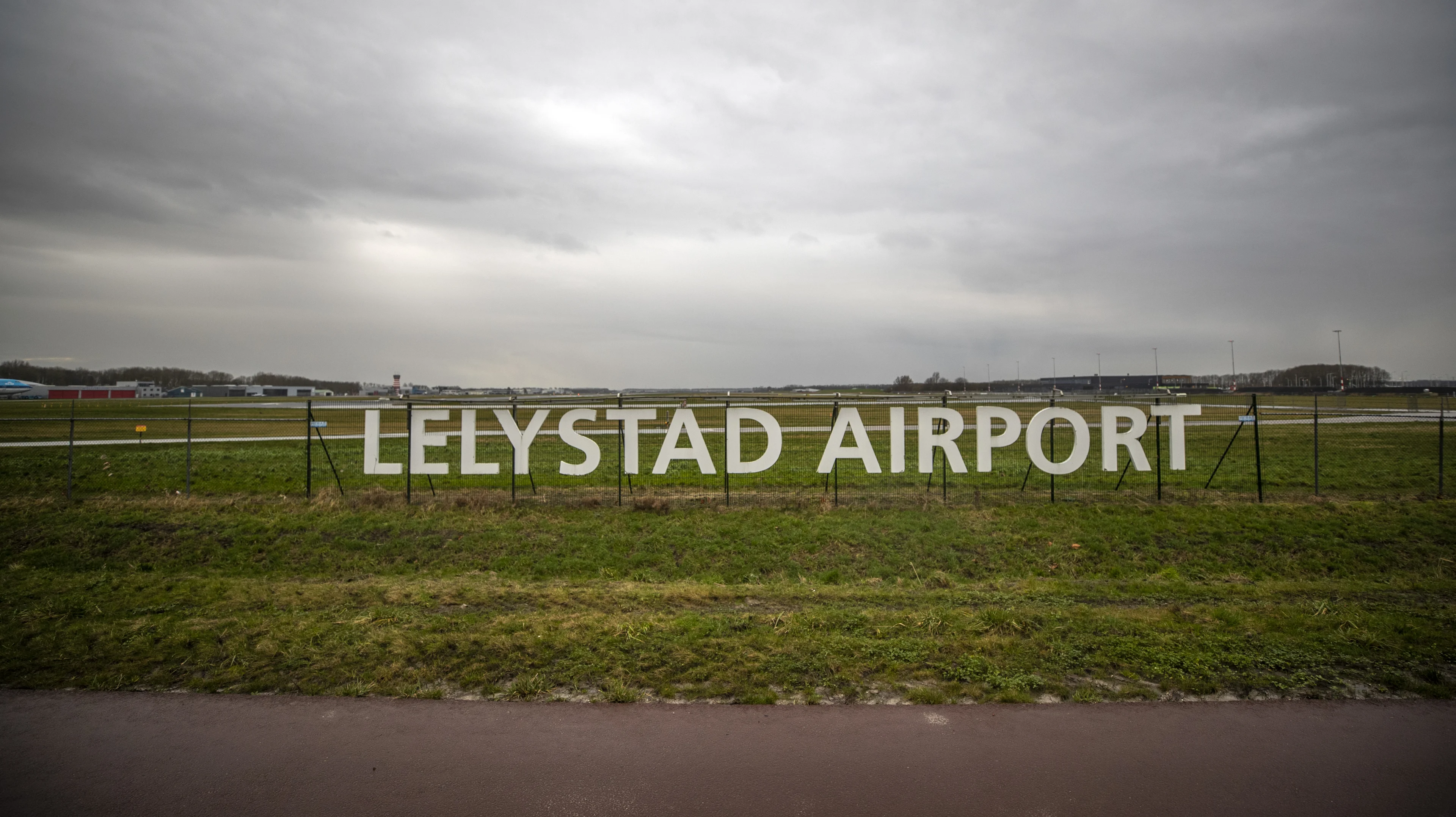 Opening Lelystad Airport opnieuw uitgesteld om coronacrisis