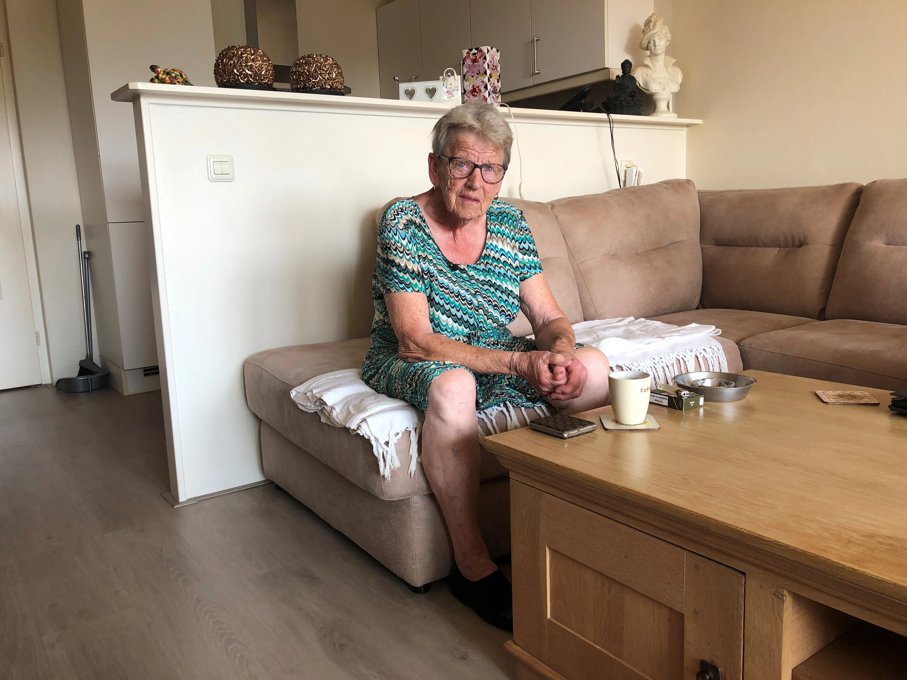 Dien (79) wordt al weken gestalkt door verwarde man: 'Opeens stond hij in mijn woning'