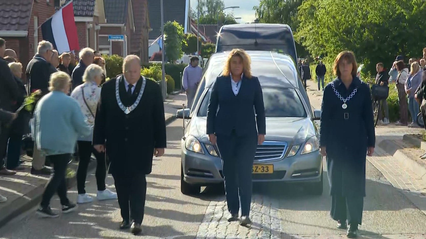 Honderden mensen bij herdenkingstocht Jeffrey en Emma in Beerta