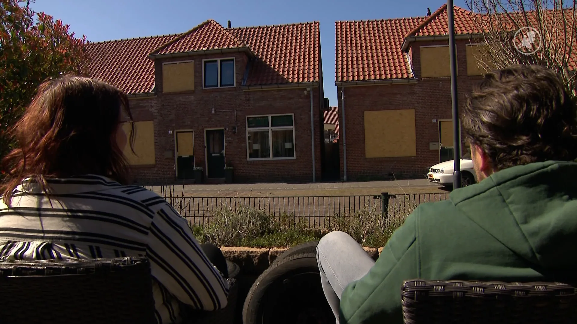 Gedupeerden wateroverlast Enschede mogen niet terug naar huizen: 'Het zijn spookwijken'