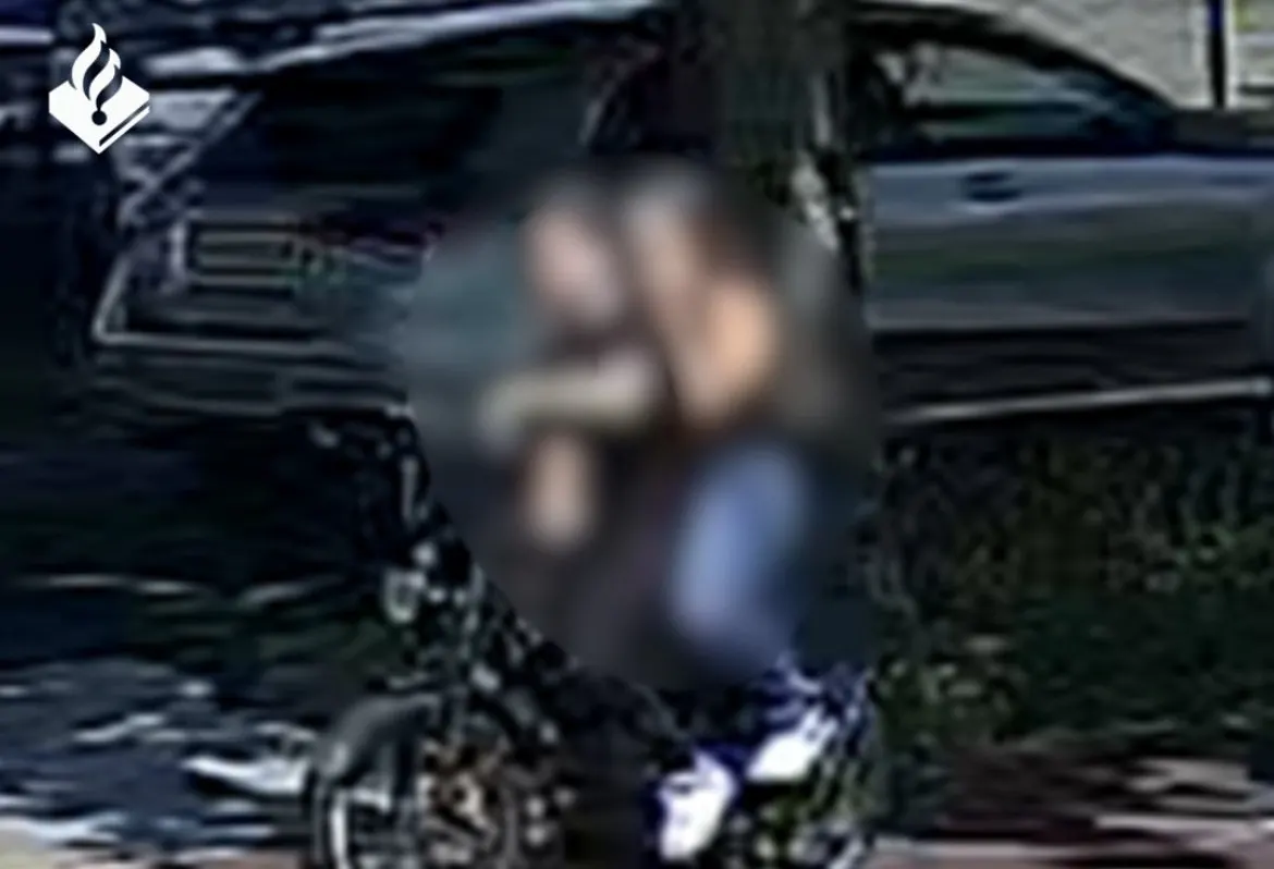 Duo op fatbike spuit jongen (11) in gezicht met brandende vloeistof