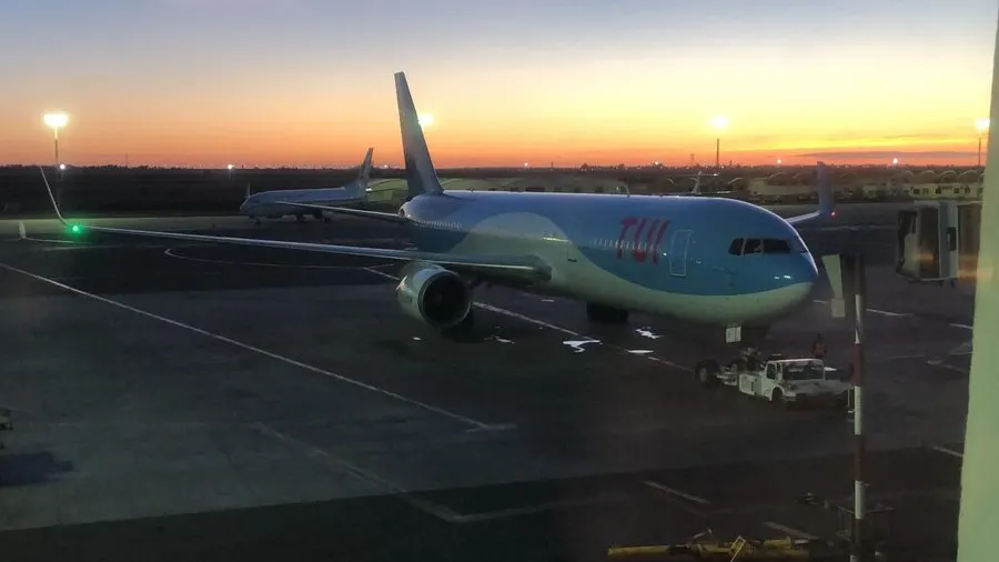 Eerste vliegtuig onderweg met Nederlanders die vanwege corona vastzaten in Marokko