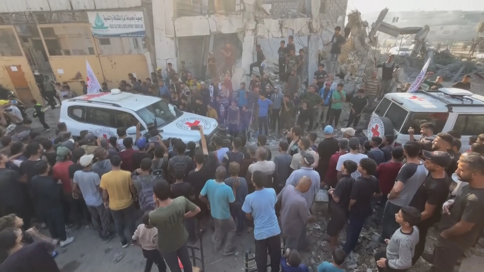 Alle gijzelaars Gaza overgedragen aan het Rode Kruis