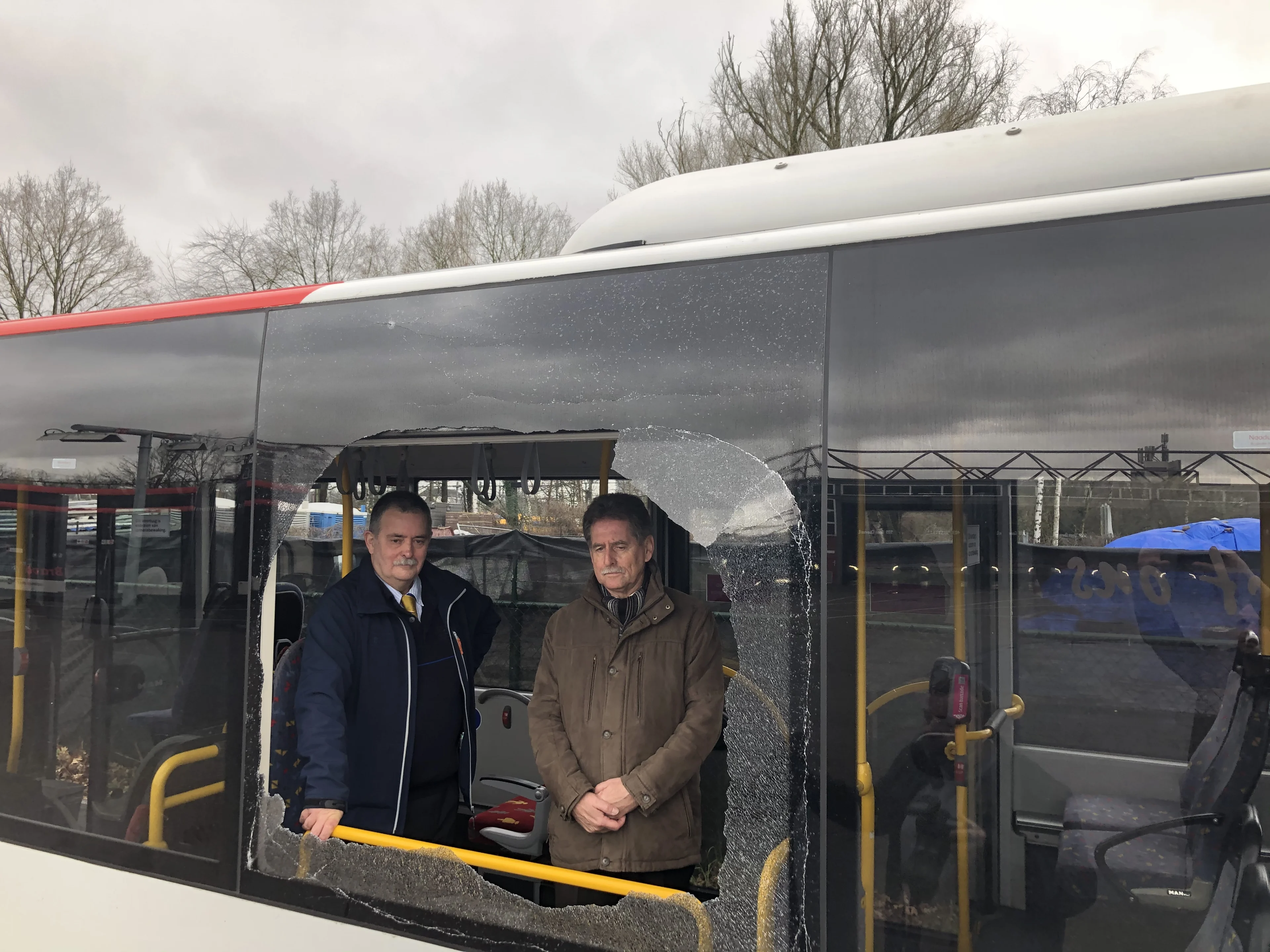 Directeur woest om vernielde bussen in Eindhoven: 'Als er nog één ding gebeurt, gaan alle bussen van de weg'