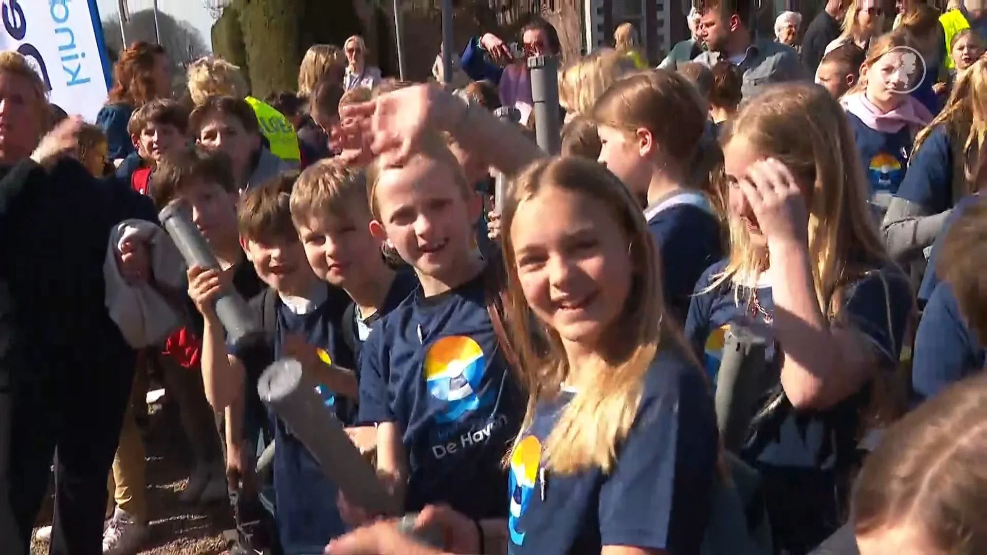 700 tijdcapsules begraven in Loosdrecht, pas over twintig jaar gaan ze open