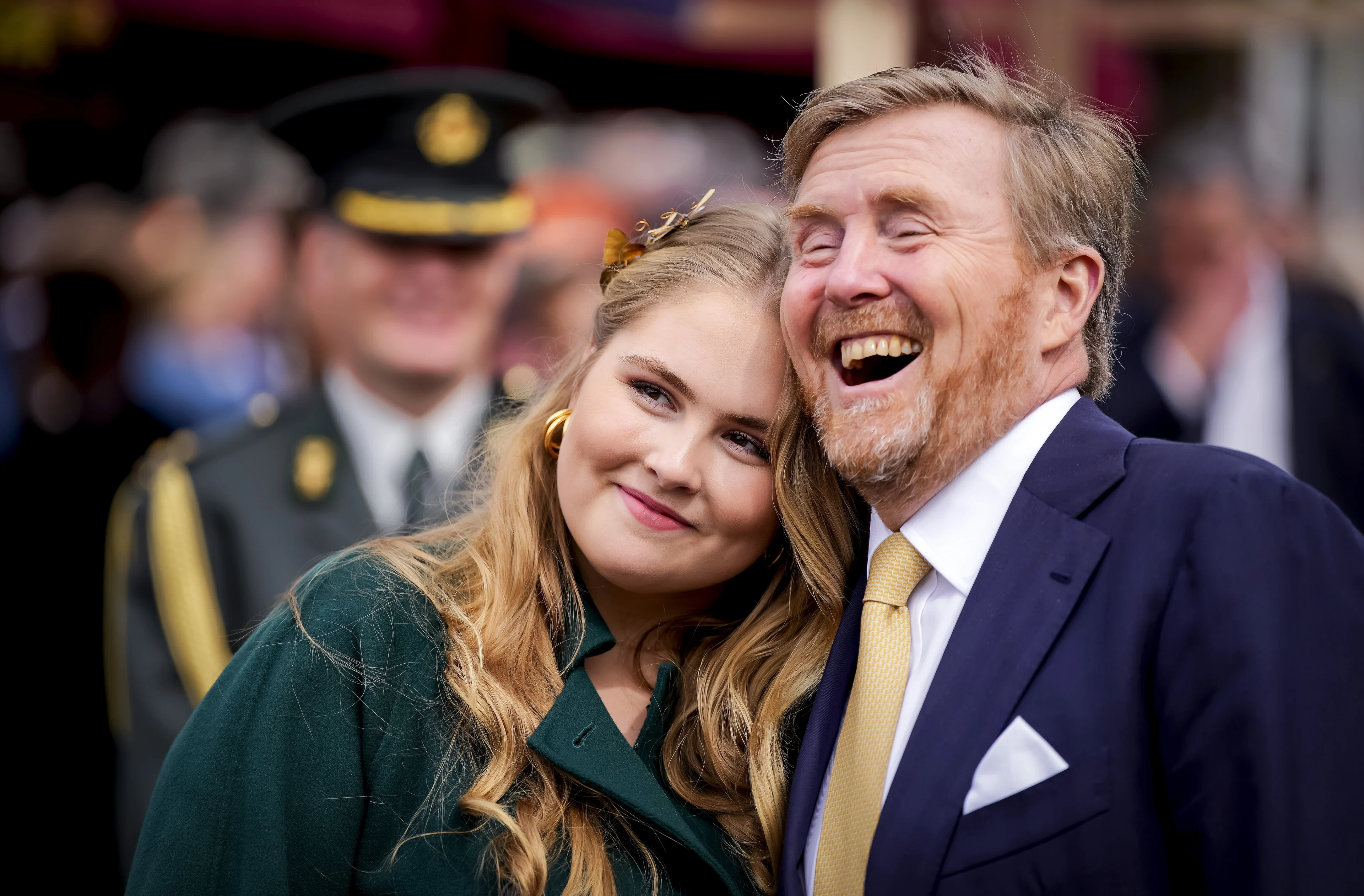 Koning geniet van Emmen: 'Warm, hartelijk en harmonieus'