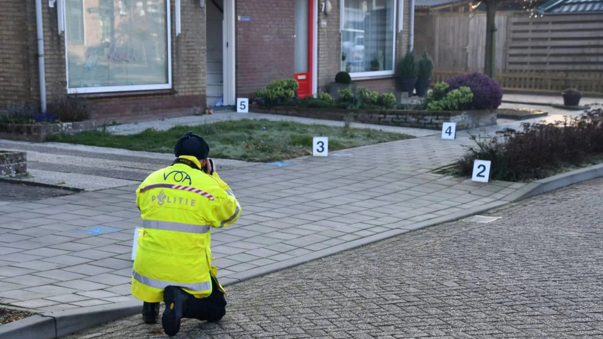 Man opzettelijk aangereden bij ruzie in Zeeuwse Axel, twee verdachten aangehouden