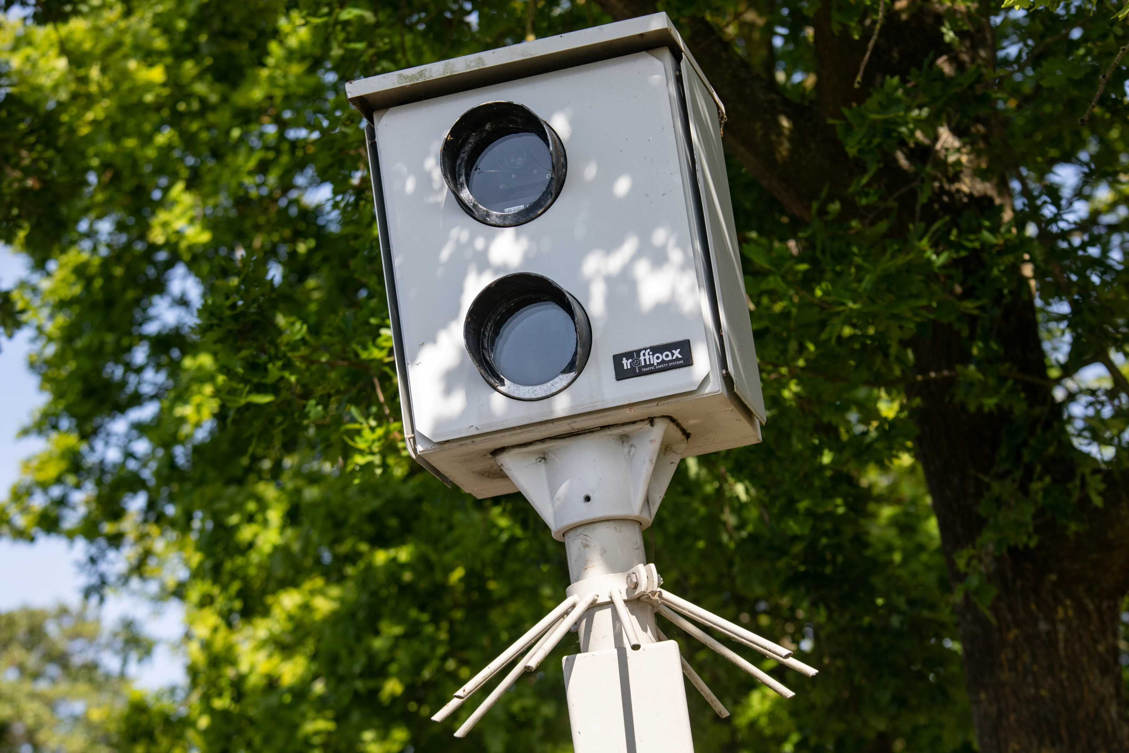 'Tientallen flitsers werken momenteel niet door hack OM'