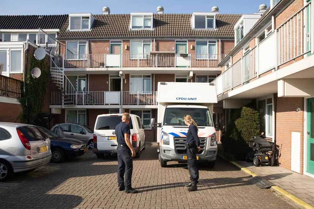 Dode vrouw aangetroffen in huis Bussum, 41-jarige man aangehouden