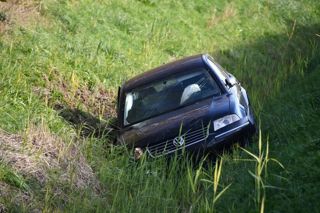 Vijf kinderen naar ziekenhuis na eenzijdig ongeval, bestuurster mogelijk onder invloed