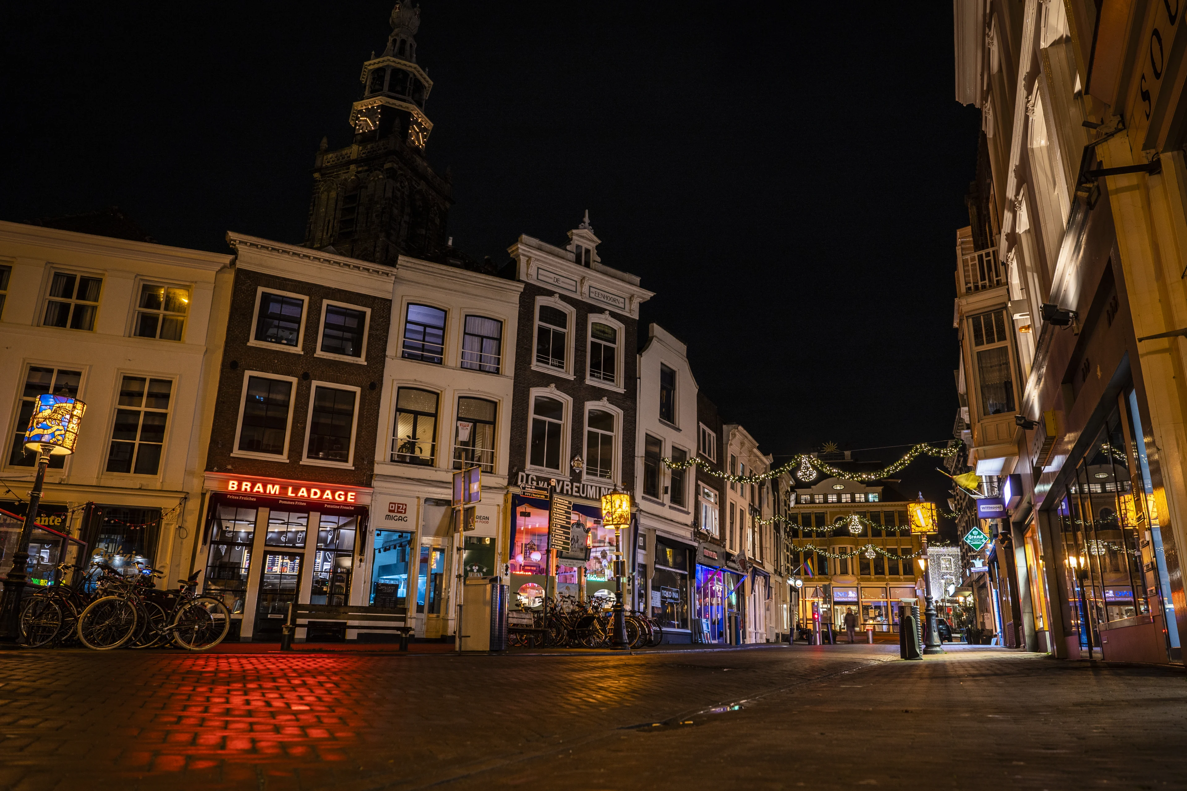 Kabinet wil avondklok zo snel mogelijk invoeren