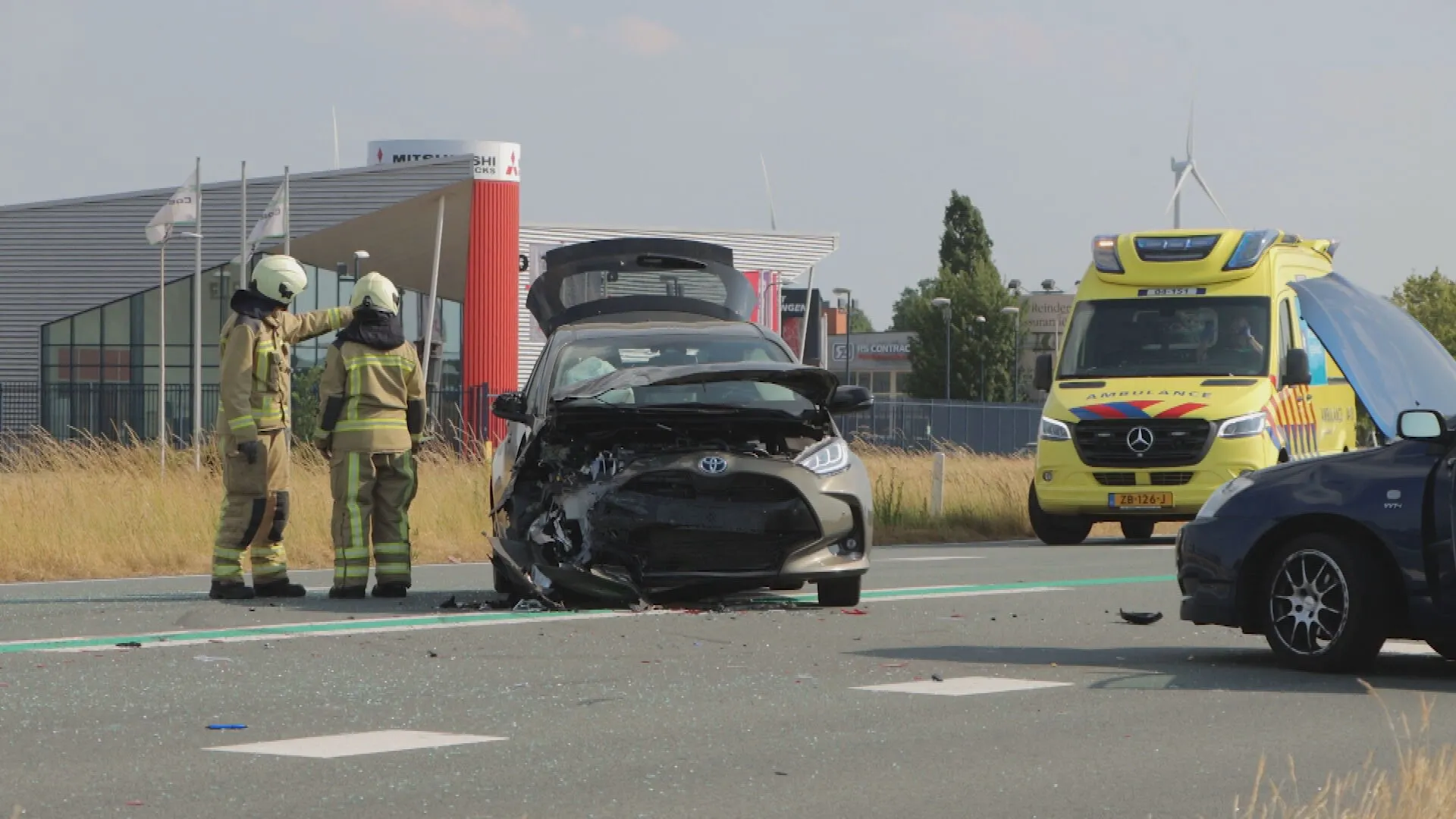 Grote ravage op N34 bij Coevorden na ongeluk met meerdere auto's