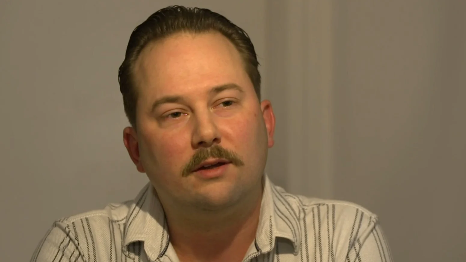 Kai ontdekt schokkend oorlogsverleden overgrootvader: 'Mag je nog leuke herinneringen aan hem hebben?'