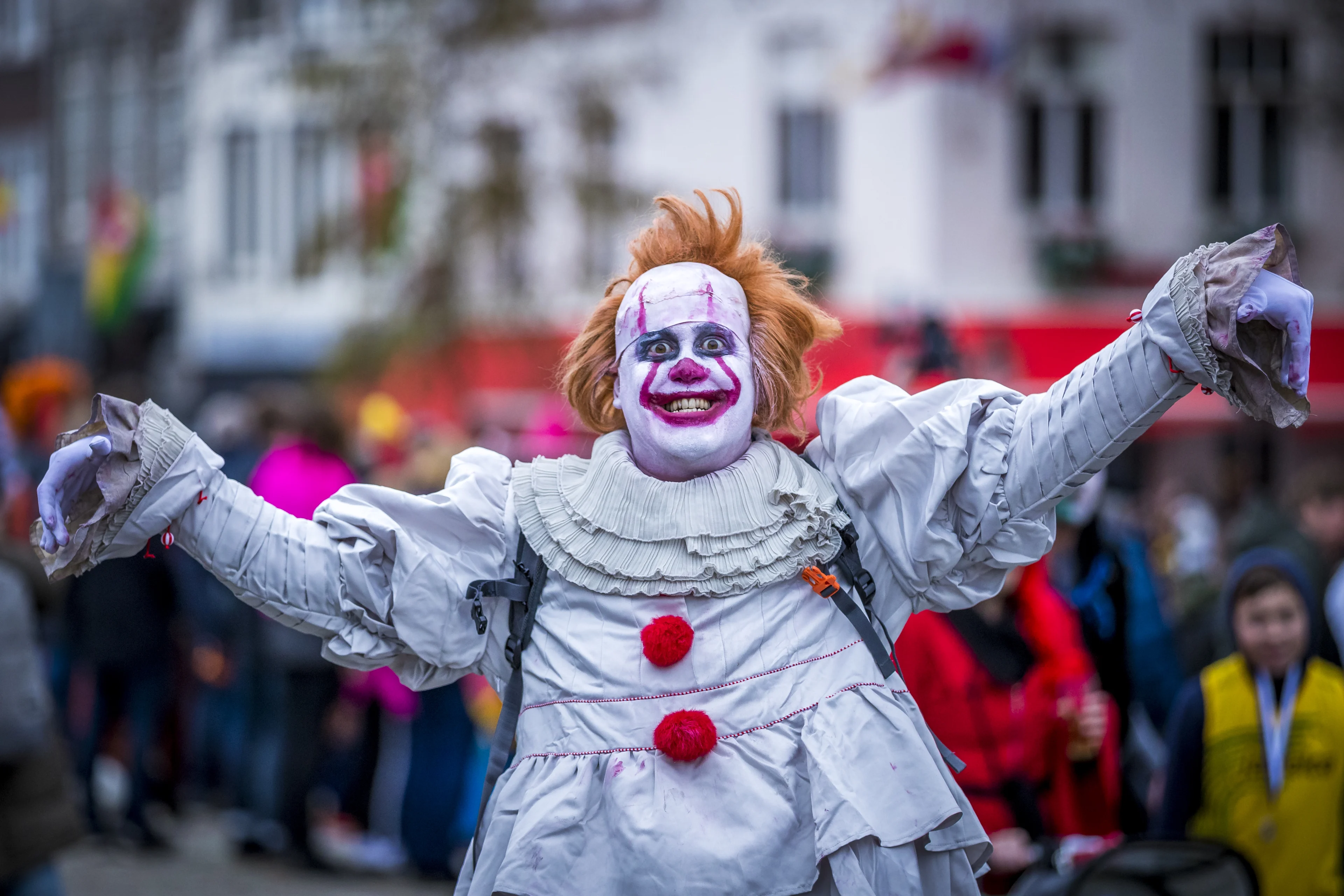 Carnavalsvierder loopt met nepwapen rond in Breda
