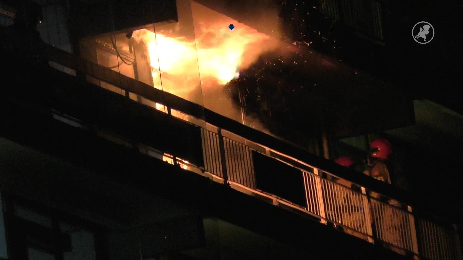 Brand in flat Zaandam, omringende woningen ontruimd