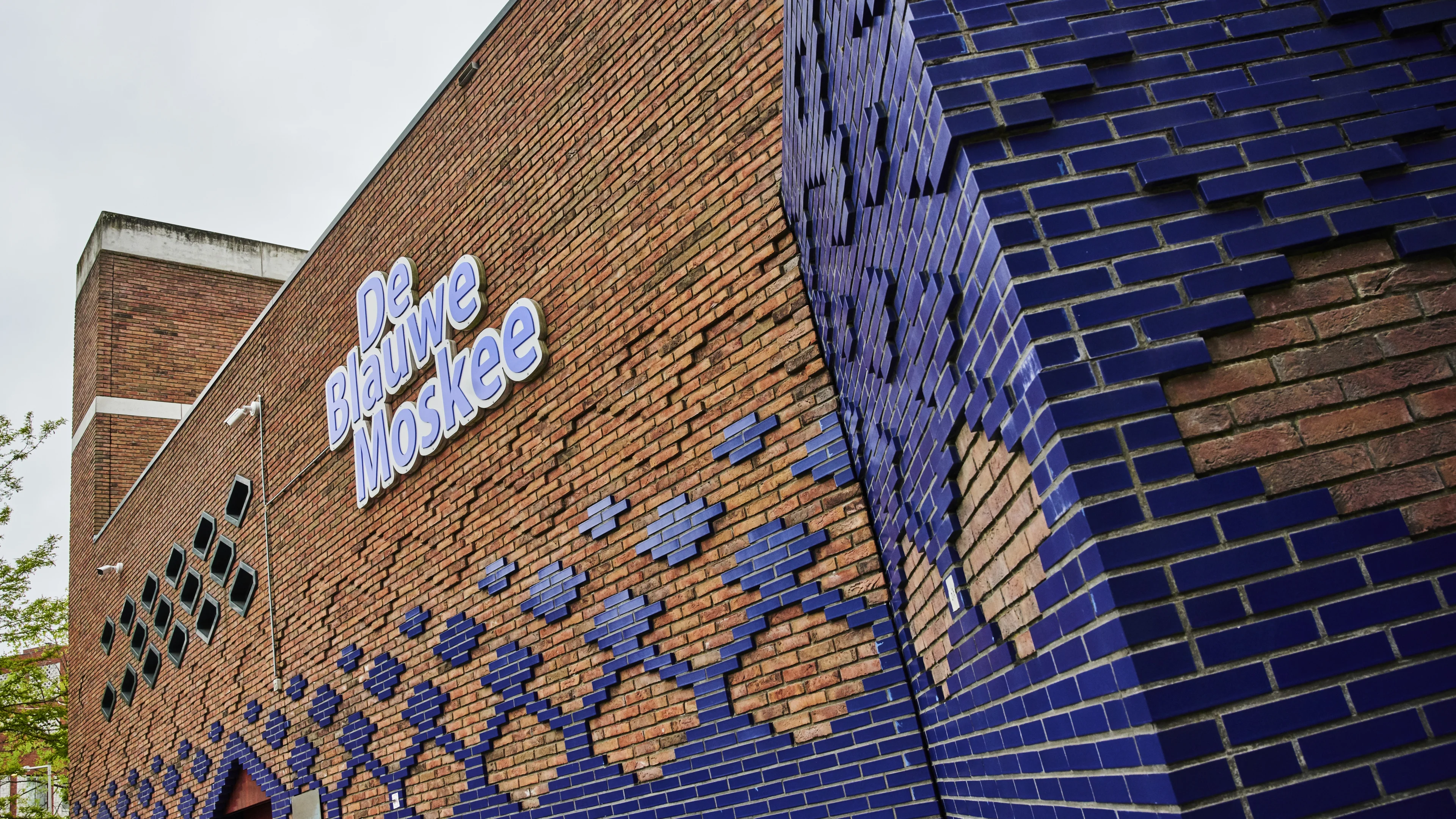 Meerdere moskeeën in Amsterdam blijven dicht vanwege opmars coronavirus