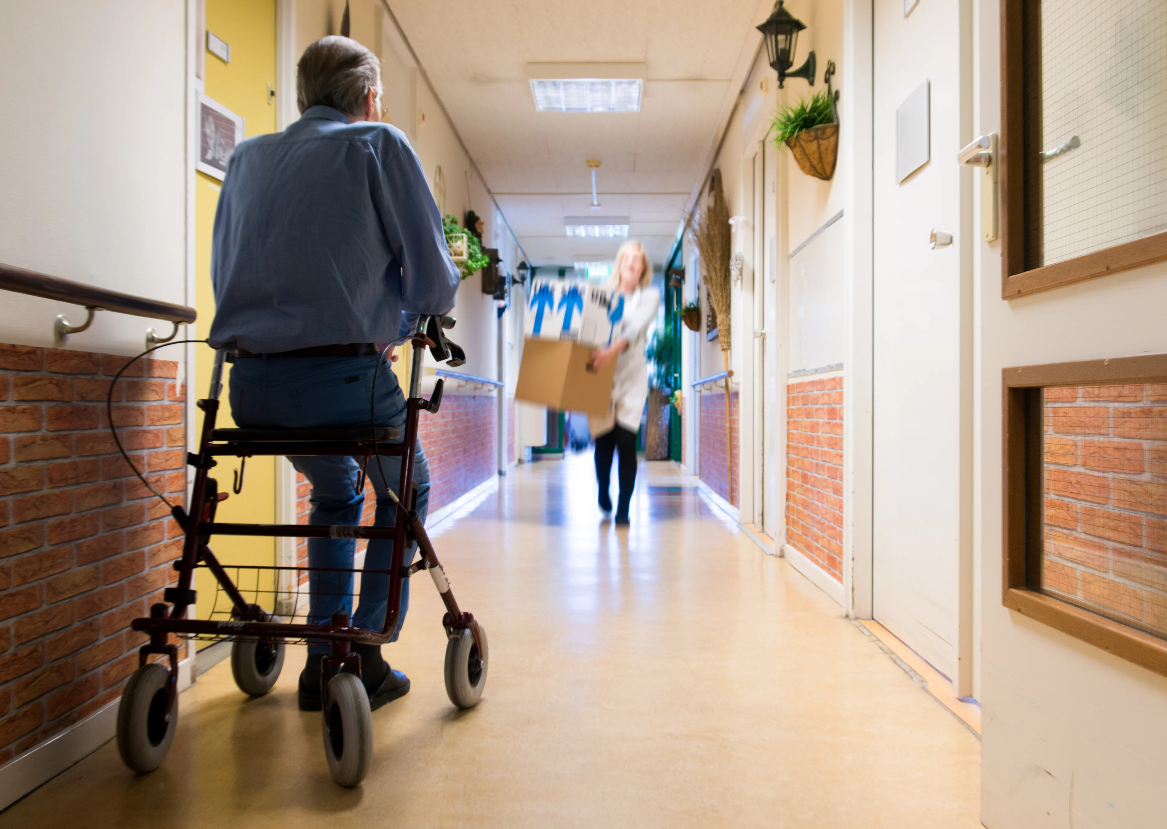 Mensen met hoger inkomen gaan veel meer betalen voor Wmo-hulp