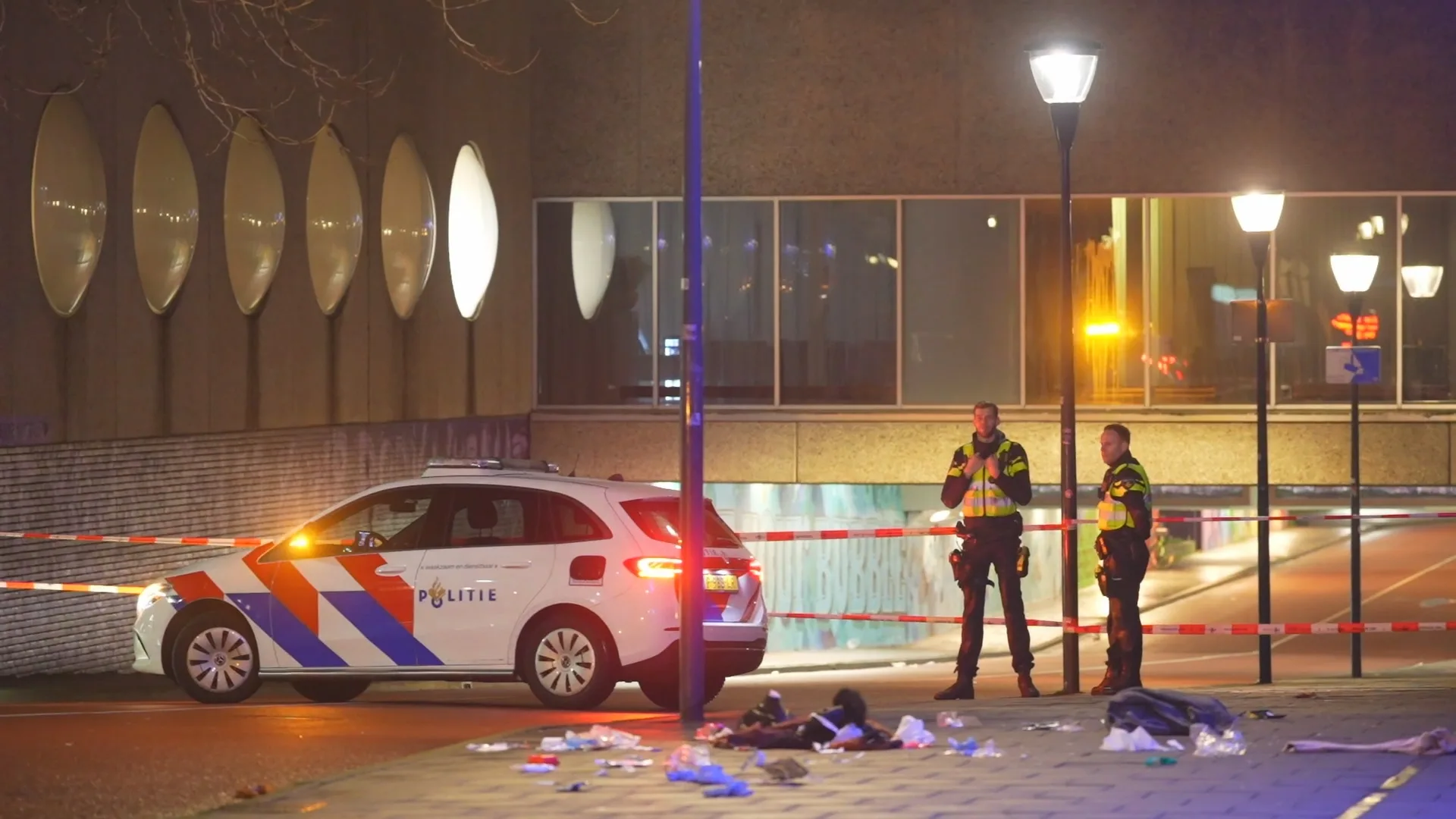 Jonge vrouw doodgestoken in centrum Eindhoven, dader op de vlucht geslagen