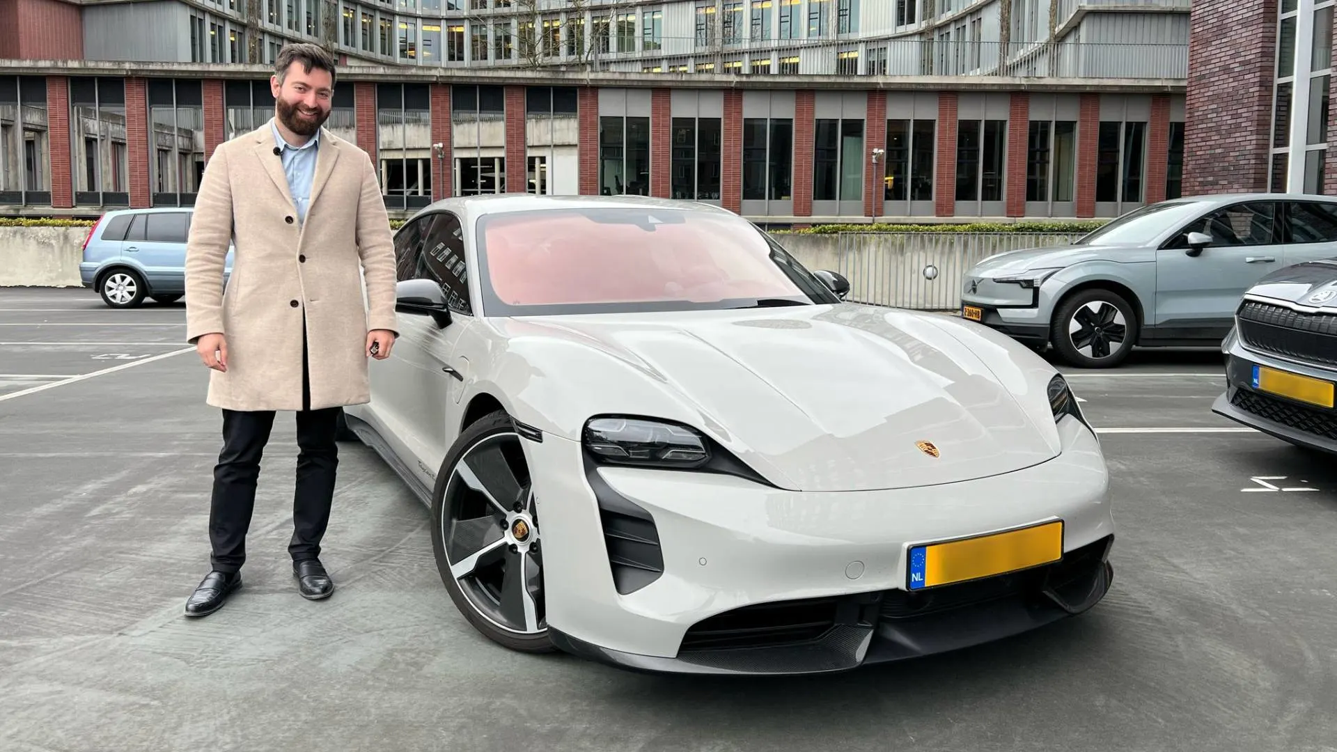 Apple betaalt hacker Sergen uit Almelo megabedrag na vinden lek