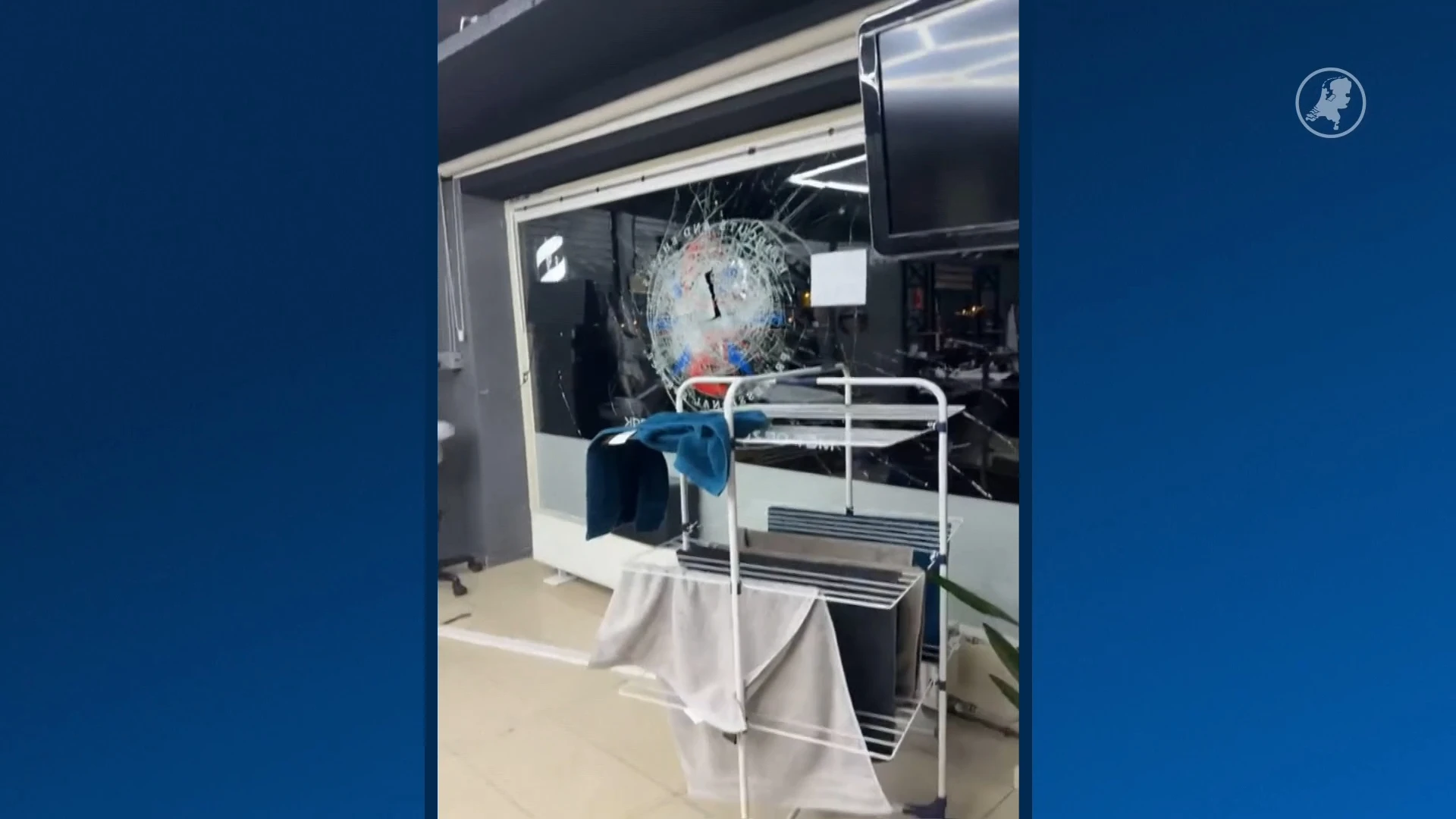 Kappers in Vlaardingen mikpunt van geweld: 'Ruit al twee keer kapot'