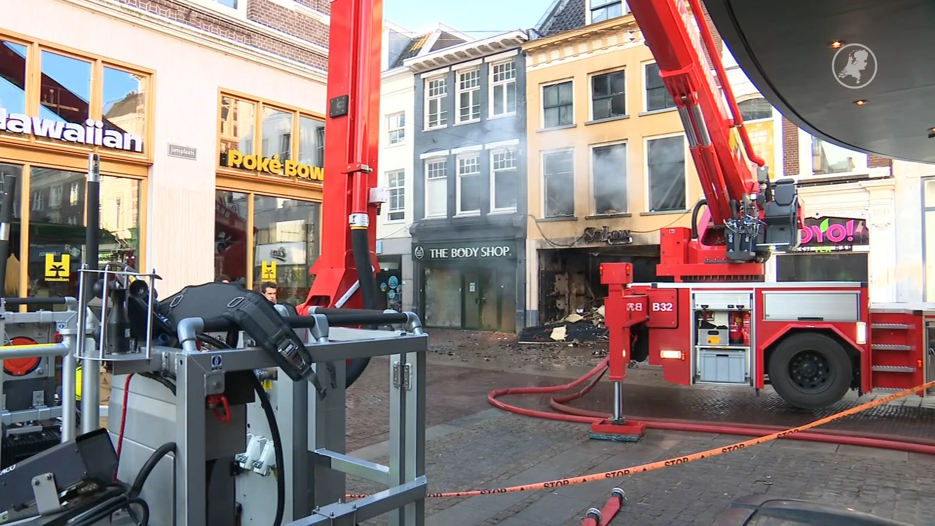 Brandweer 'bang' dat niet iedereen uit de brandende panden Arnhem is gehaald