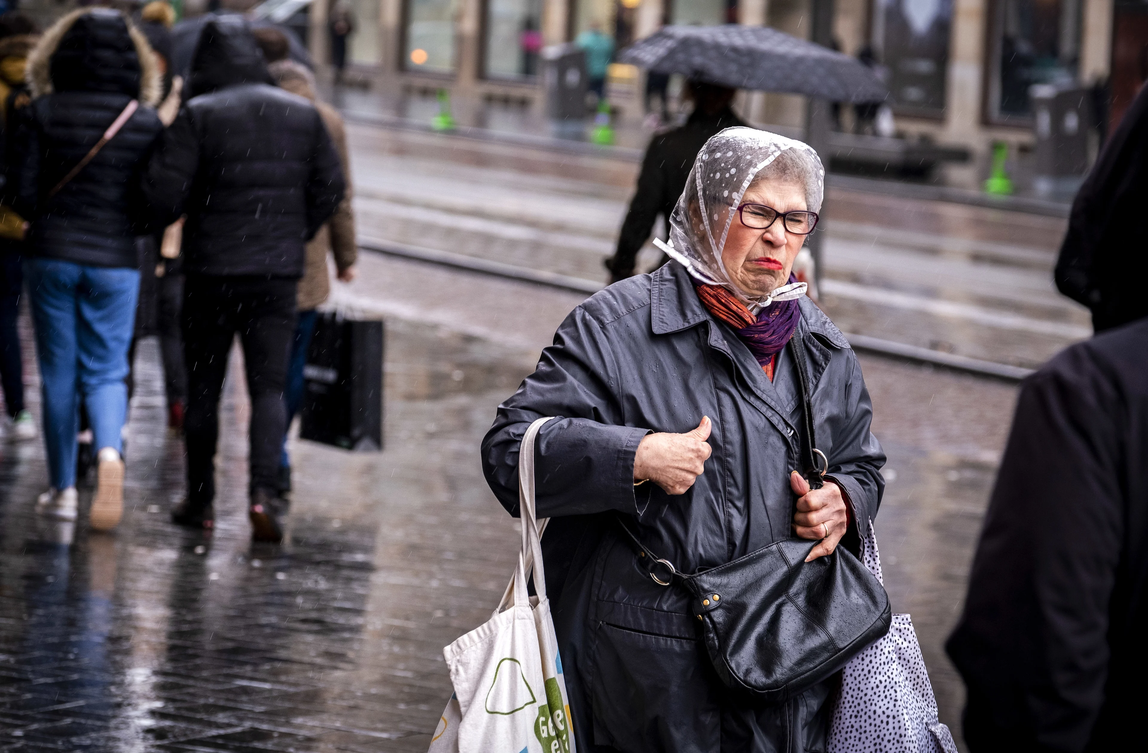 Koud, winderig, nat en grauw: begin juli in 30 jaar niet zo onstuimig als nu