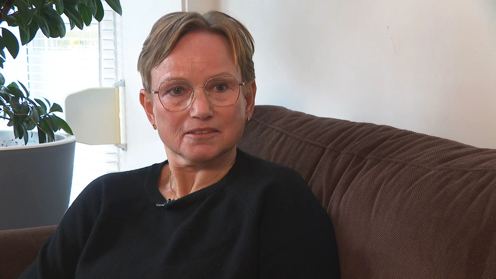 Doodzieke Yvonne 'uitbehandeld' door gesteggel over prijs medicijn: 'Ze laten haar vallen'