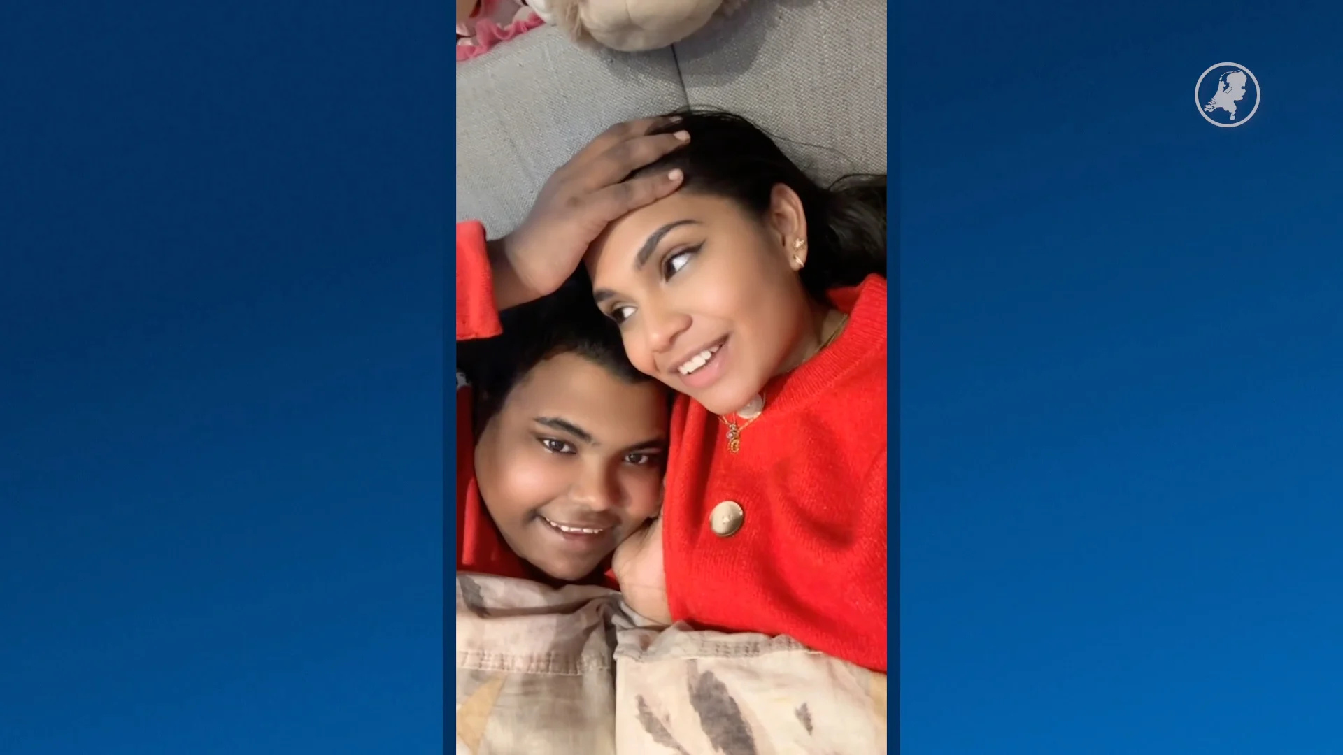 Varscha (24) neemt zorg over haar zus op zich: ‘Zolang ik leef, zal ik dit blijven doen’