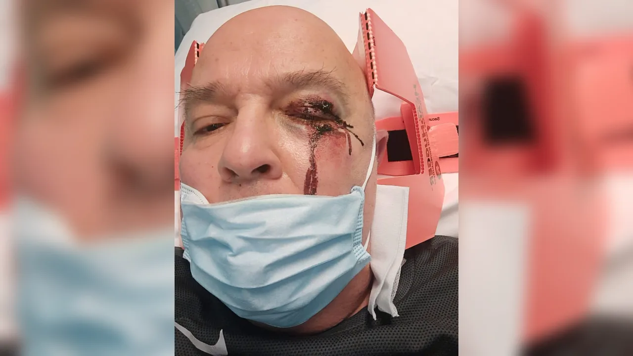 'Kaasmeisje' redt broodjeskoerier Theo (56) van agressieve bovenbuurman