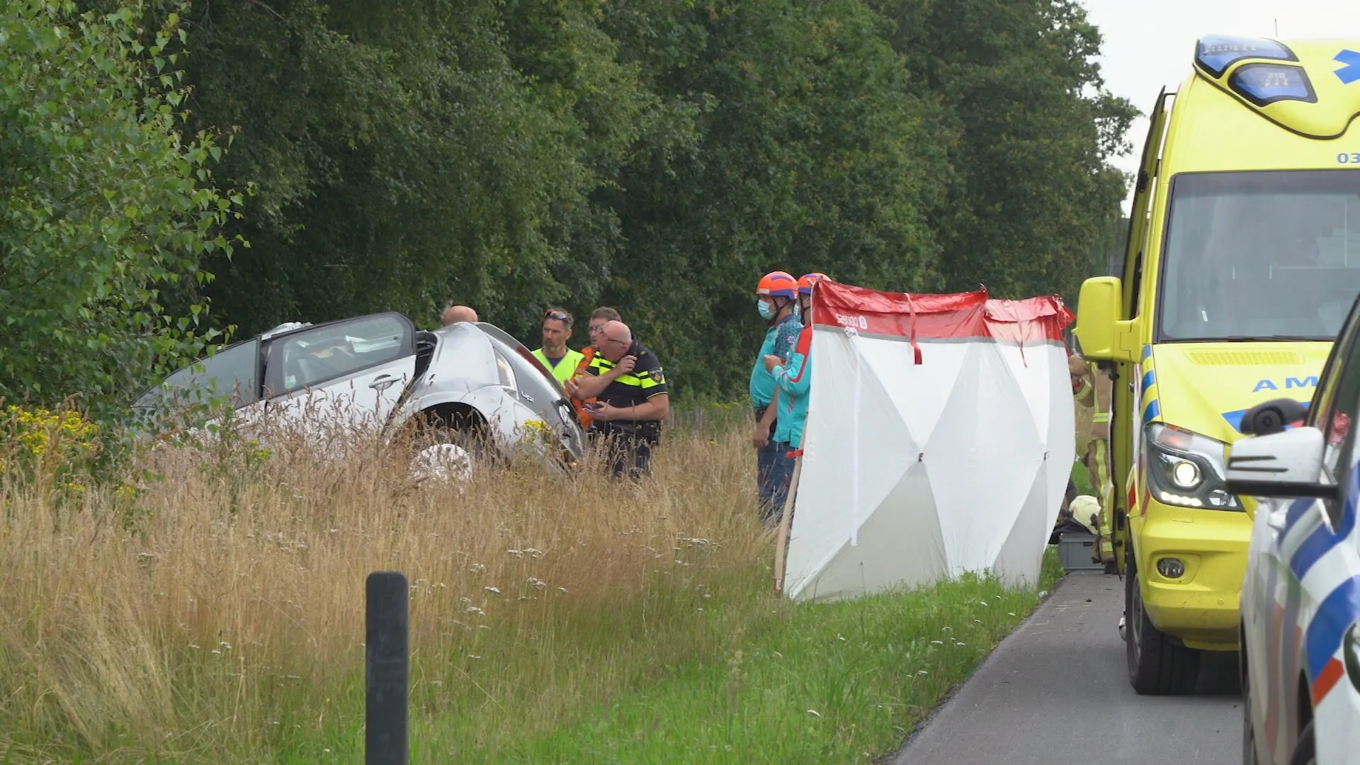 Man (35) overleden bij dodelijk ongeval A37 bij Nieuw-Amsterdam
