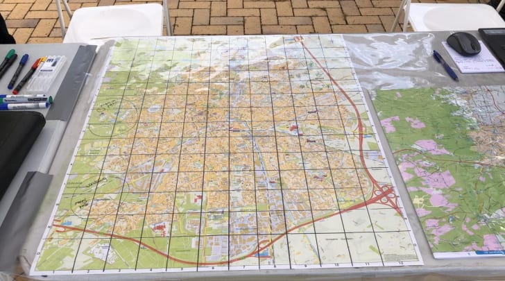 Honderden mensen zoeken naar vermiste Dennis (24), moeder Maike 'ontzettend dankbaar'