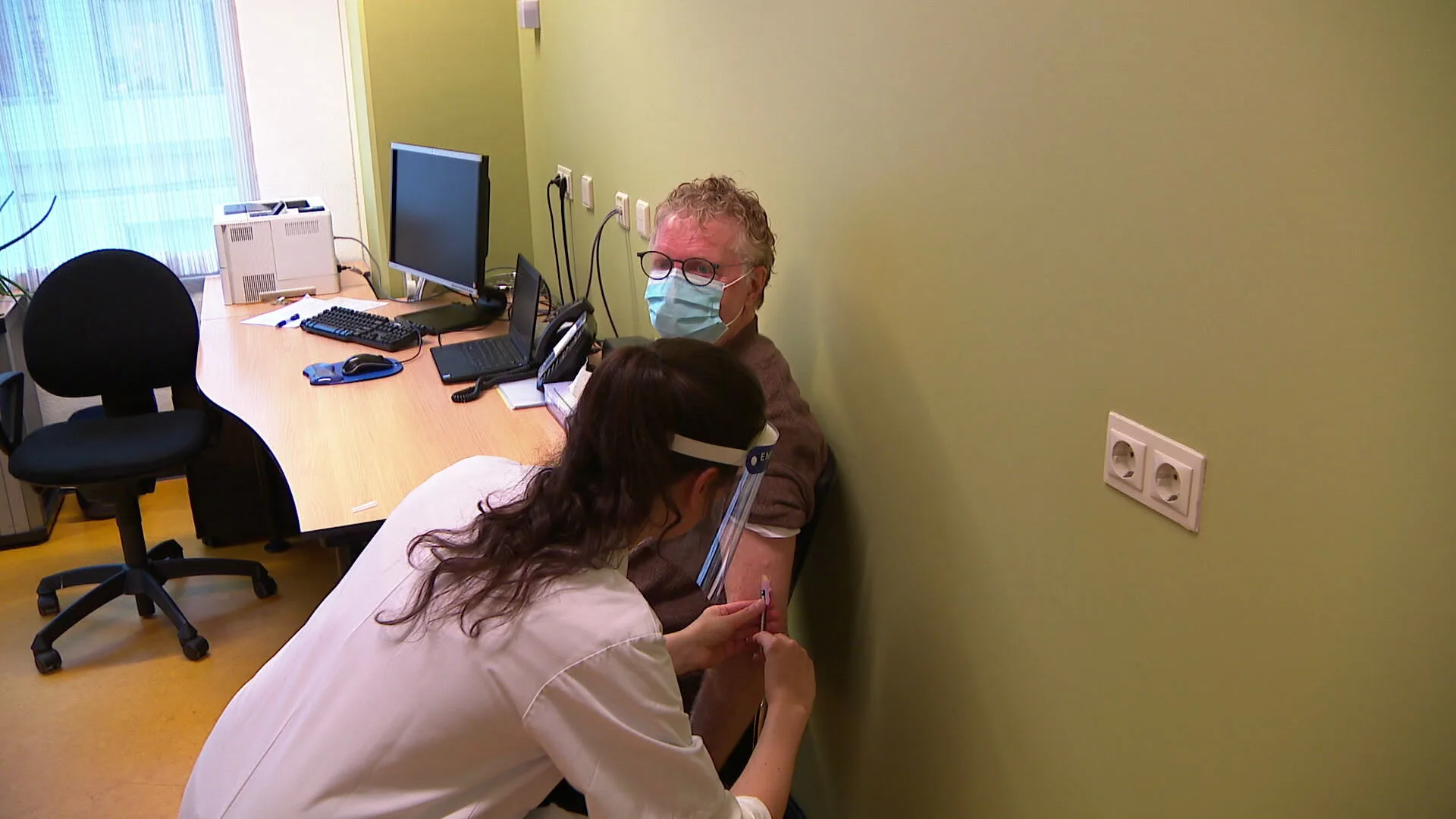 Nog duizenden proefpersonen nodig voor veelbelovend onderzoek tbc-vaccin in strijd tegen corona