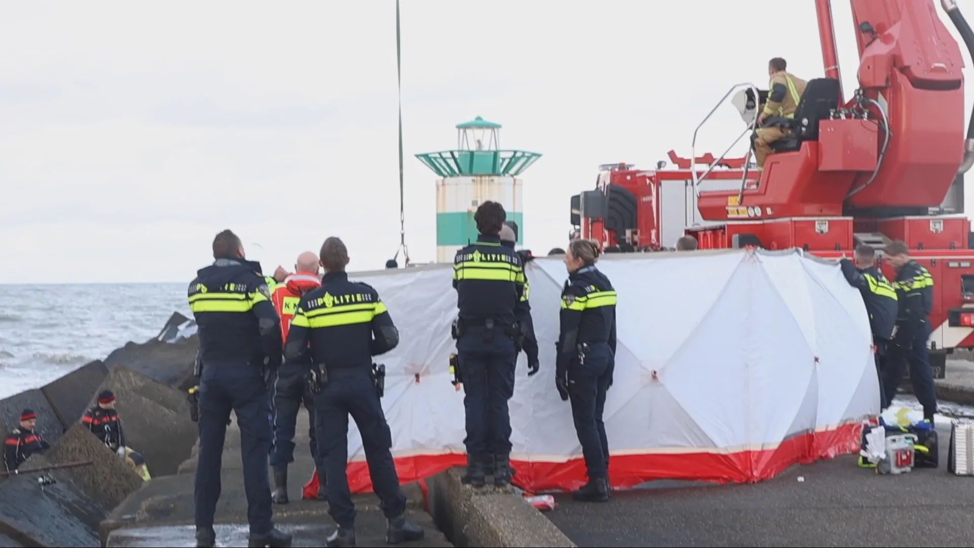 Man omgekomen bij haven Scheveningen, politie begint onderzoek