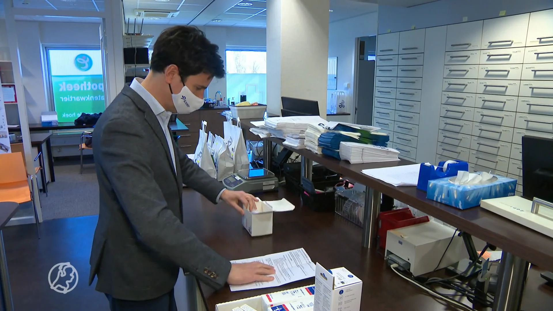 Run op coronazelftests baart deskundigen zorgen: 'Uitslag zelftest is geen vrijbrief voor losbandig leven'