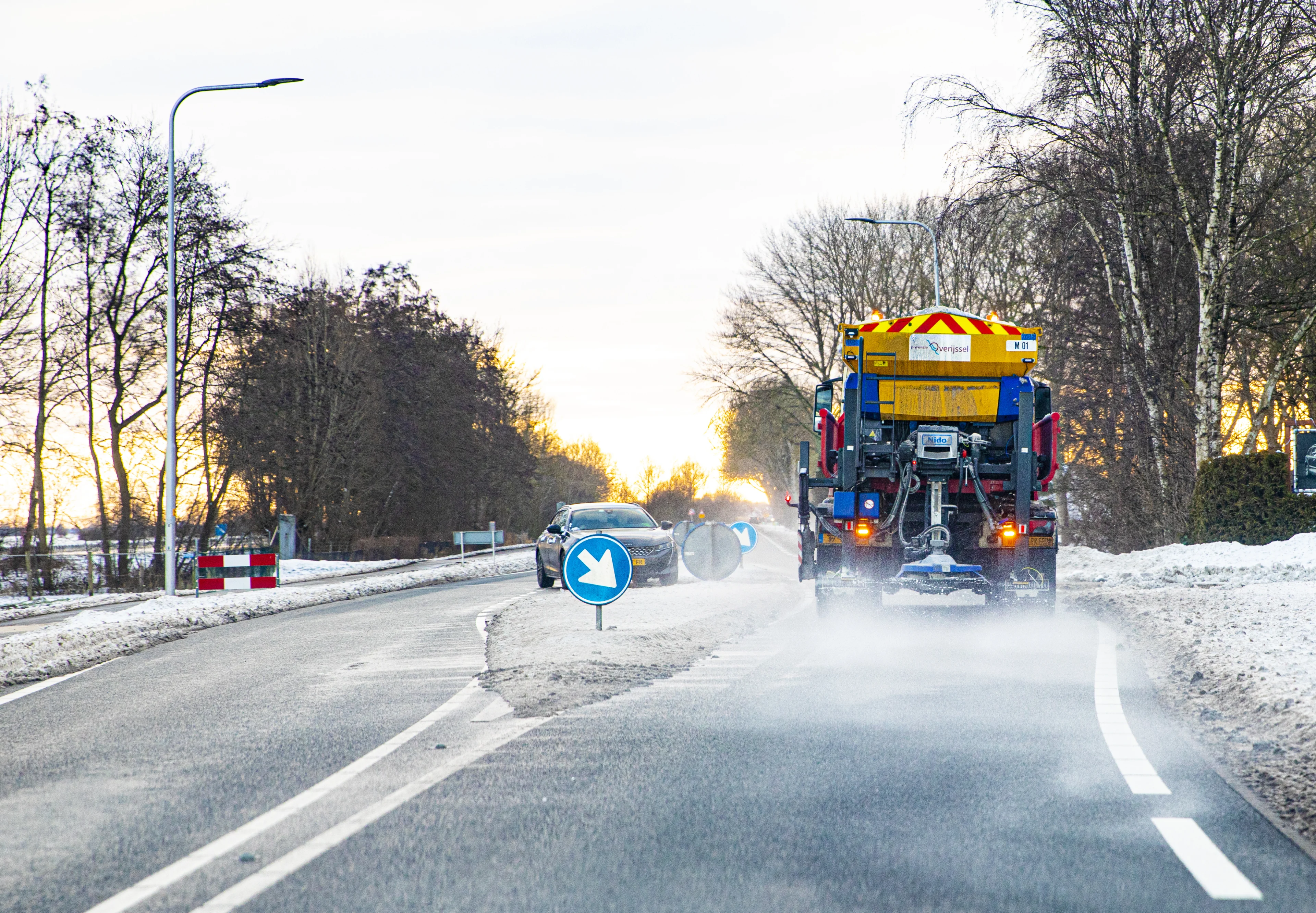 Maandag code rood vanwege verraderlijke gladheid door ijzel