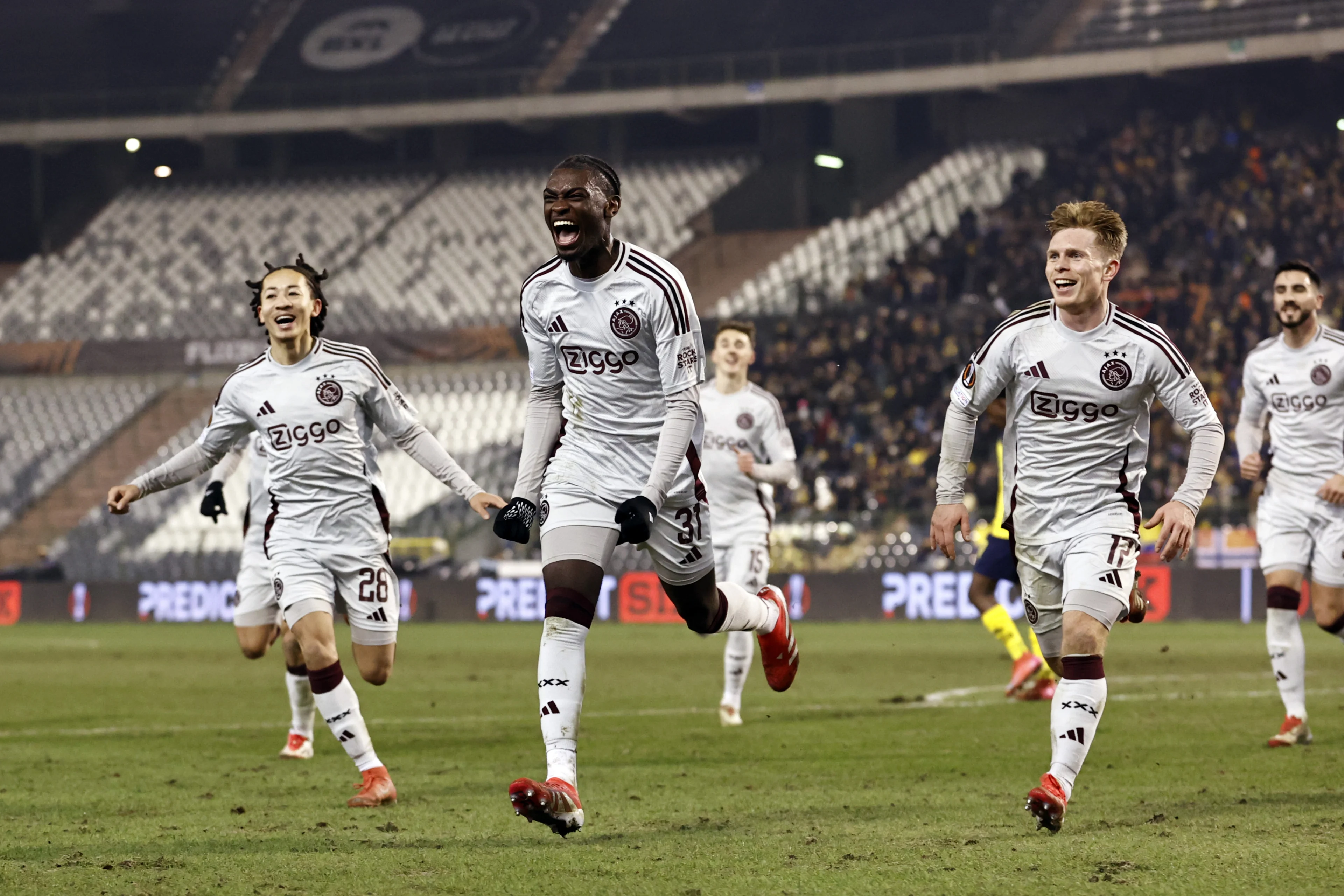 Net 17-jarige Ajacied Mokio opgroepen voor Belgisch nationaal elftal