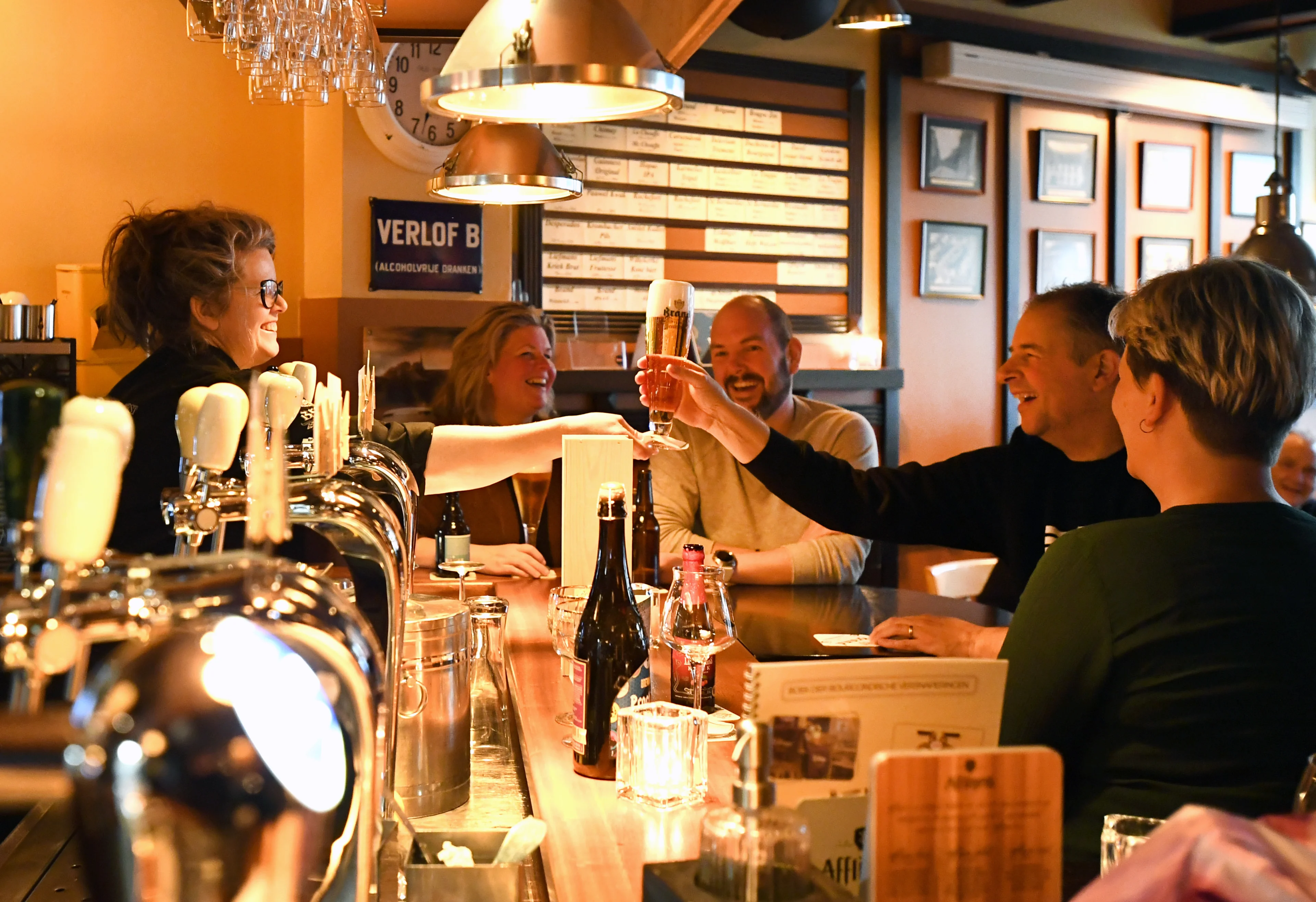 Nederland verder van het slot: deze versoepelingen kunnen we vanavond verwachten