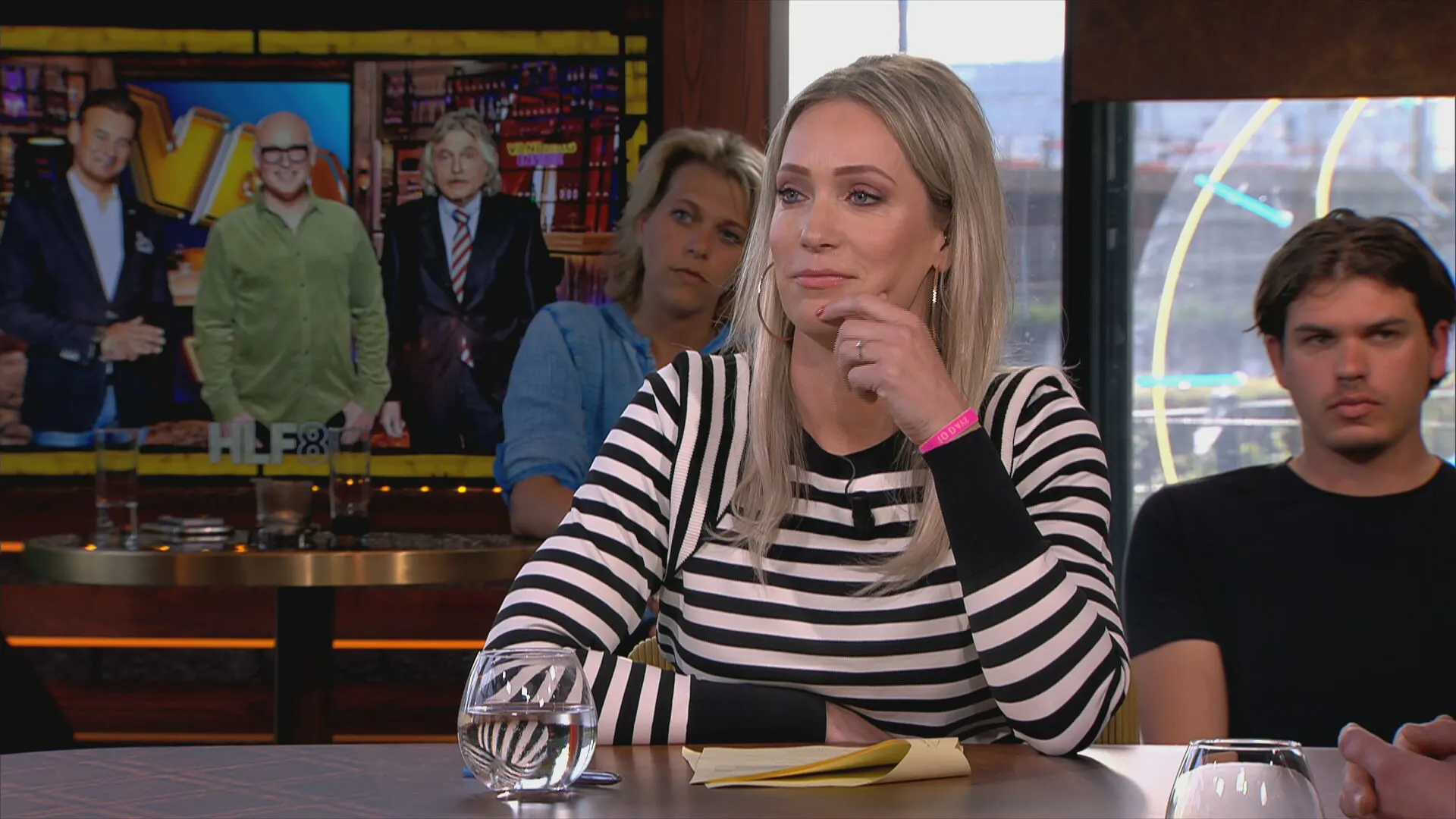 Hélène Hendriks ontvangt dreigementen vanwege link met VI en Derksen