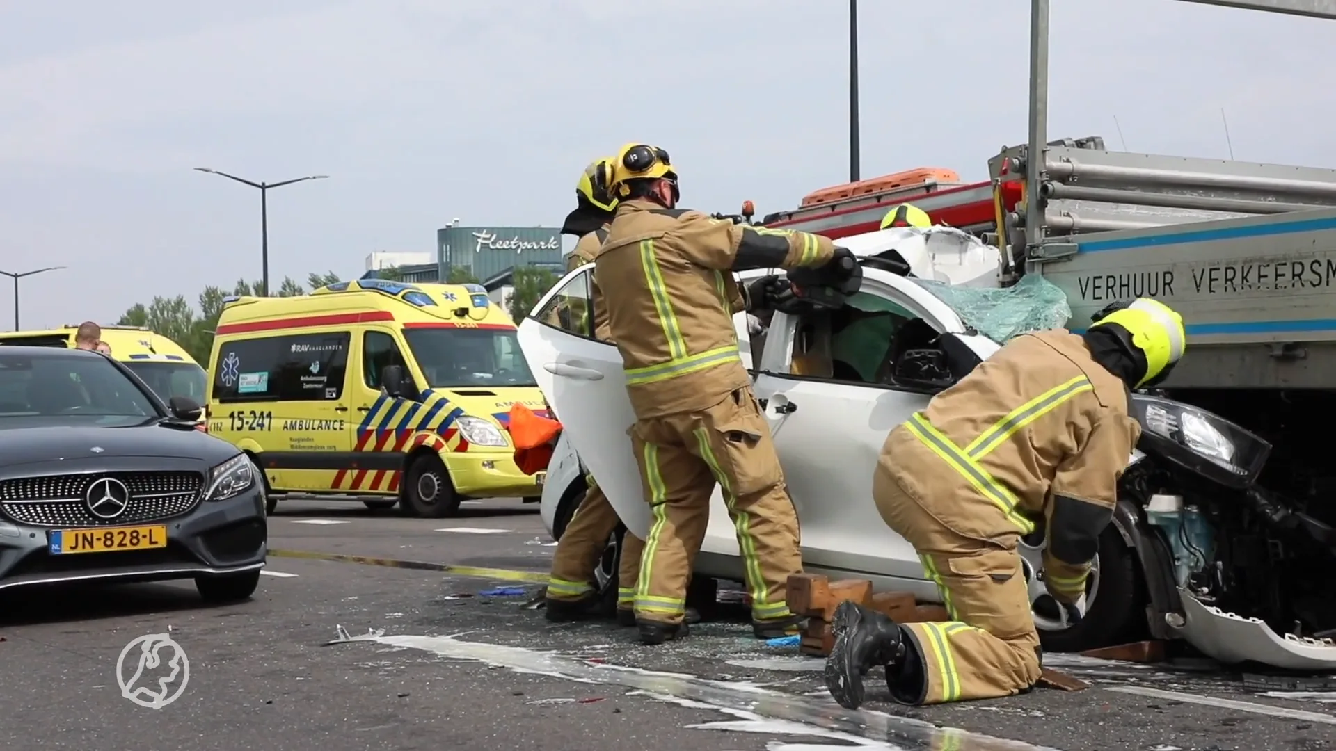 Vrouw (78) overleden na zwaar verkeersongeval N14