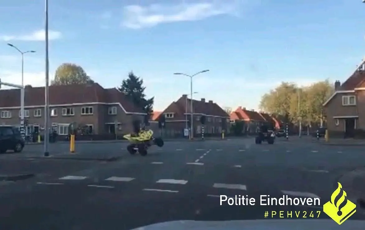 Politie: asociale quadrijders en motorcrossers gebruiken openbare weg als speeltuin