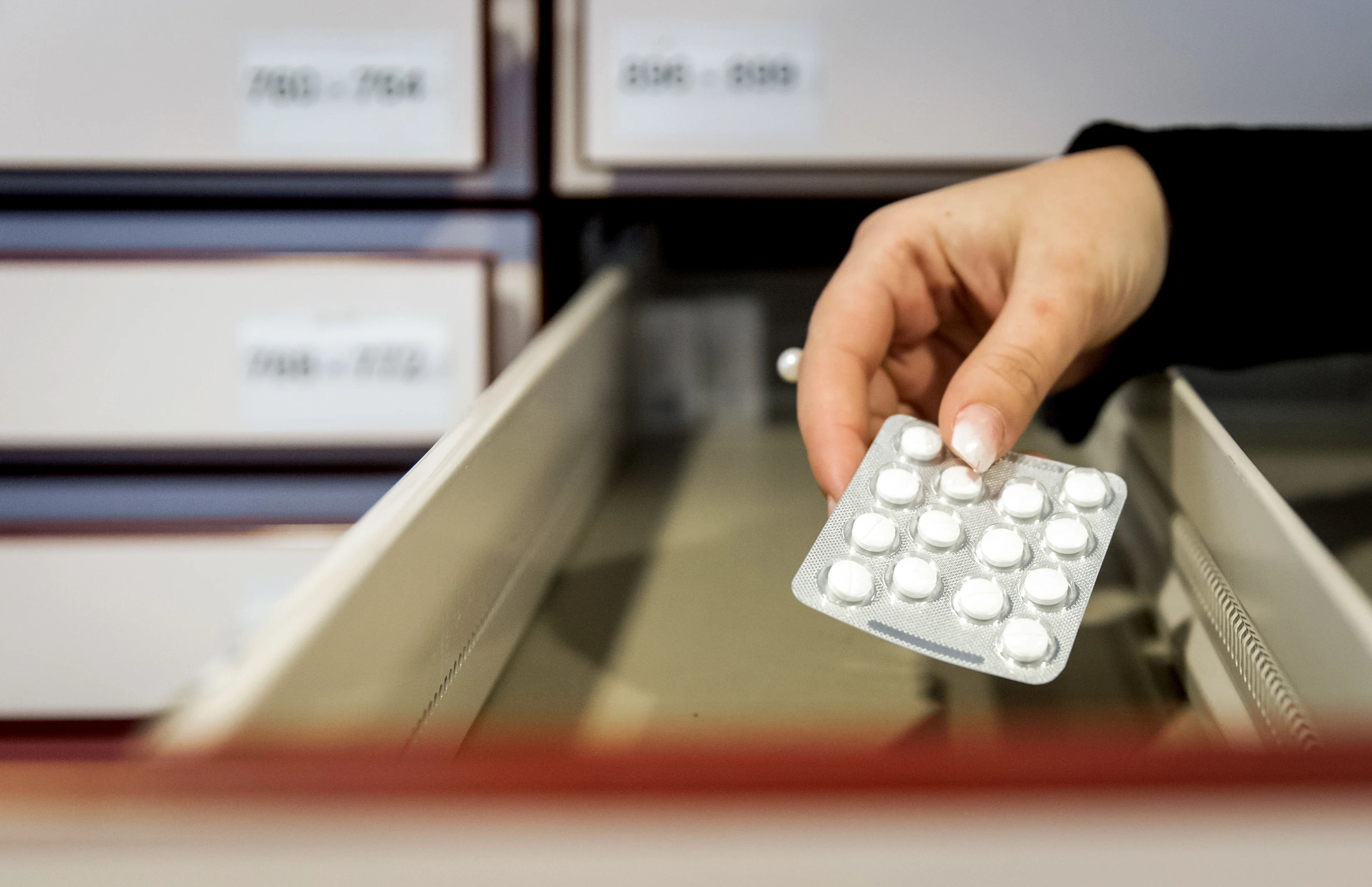 Oproep: meld bijwerkingen van medicijnen bij coronapatiënten